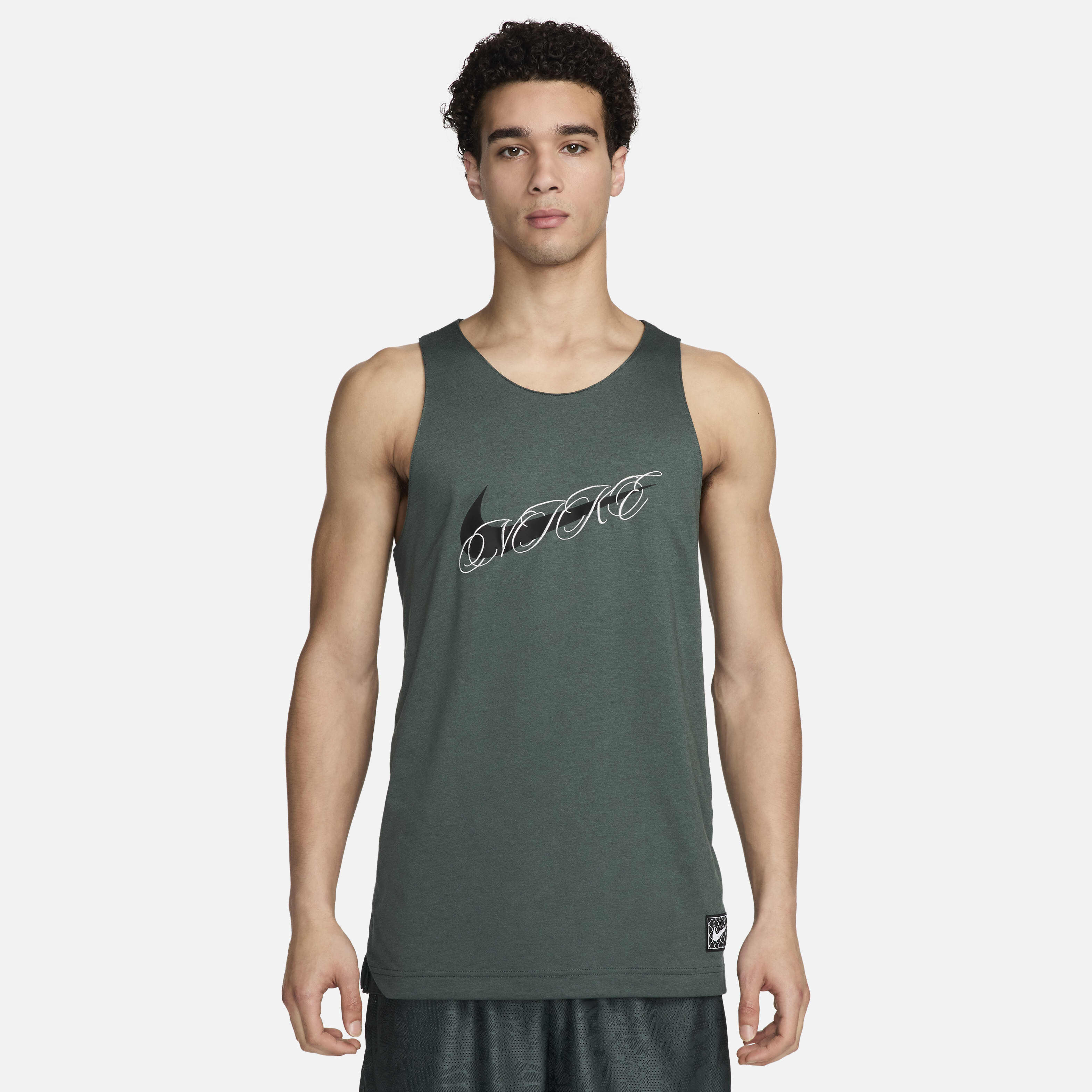 Nike Standard Issue image number 5