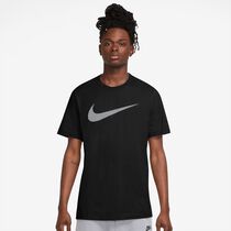 Nike Sportswear Swoosh