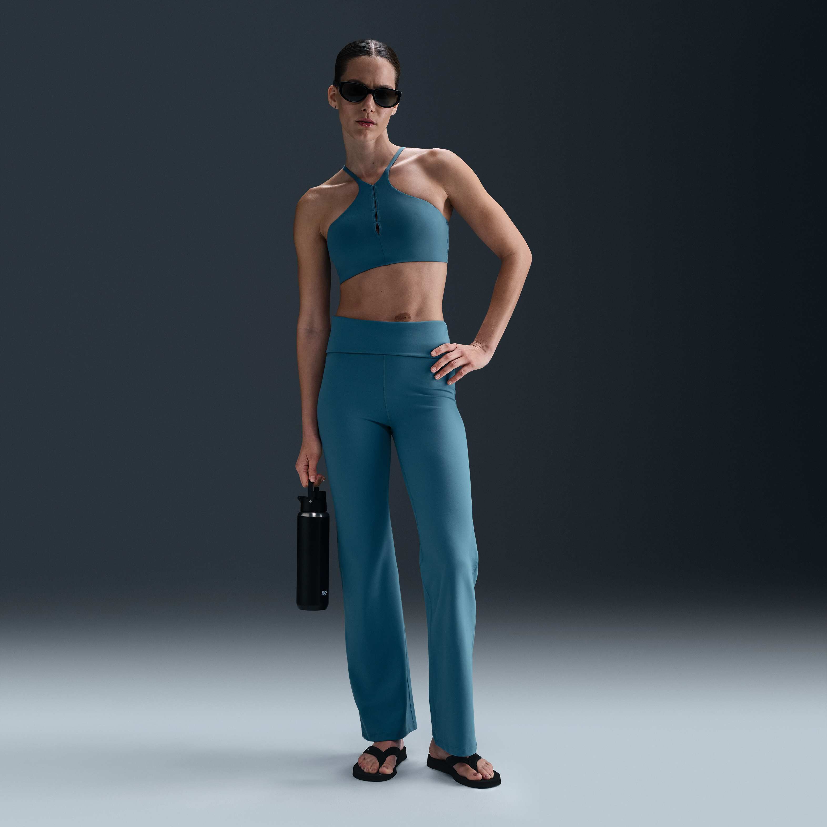 نايكي ون كي هول image number 3