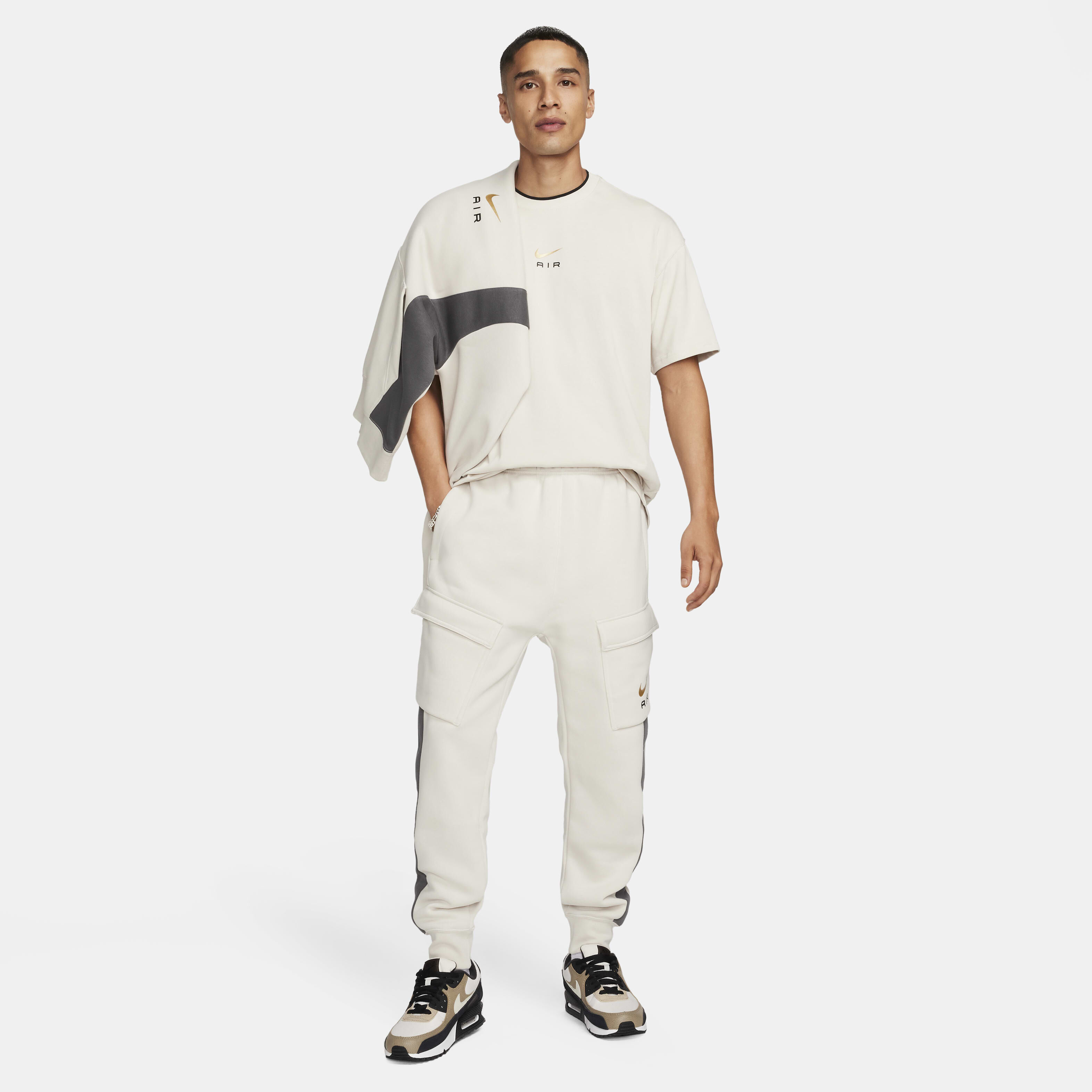 اير image number 3