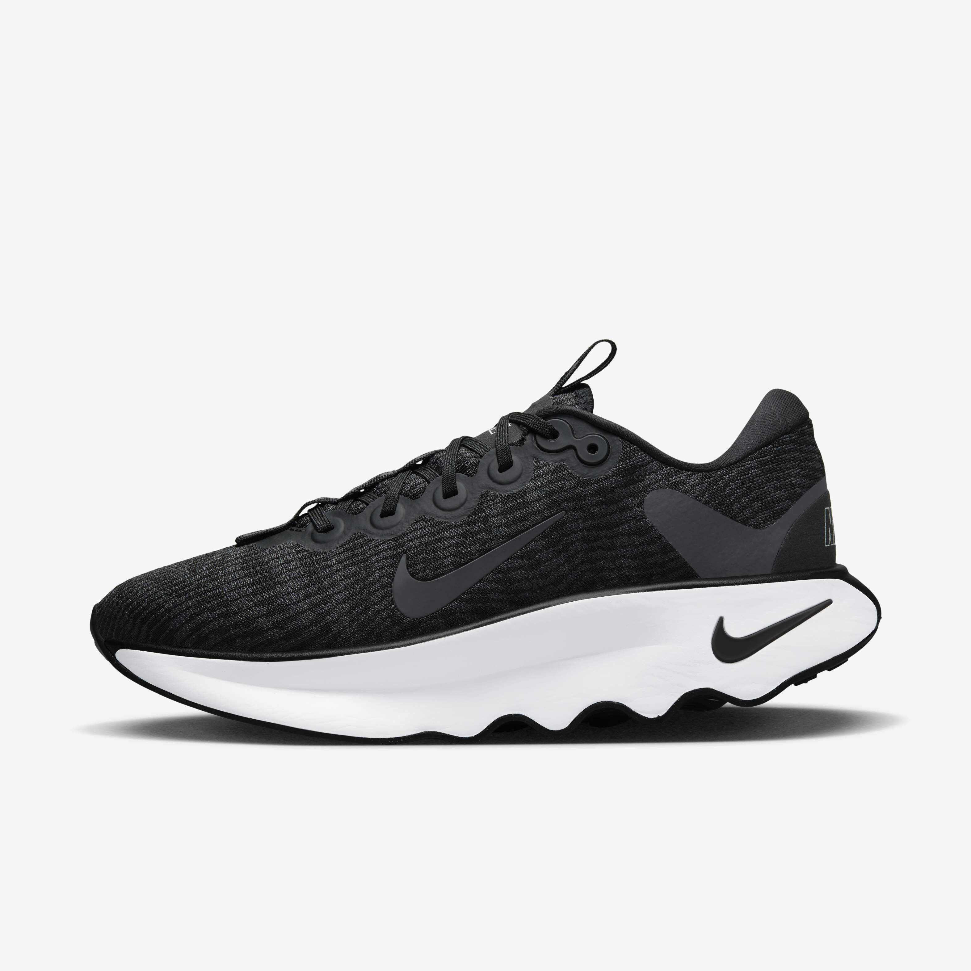 Nike shoes price in uae shop