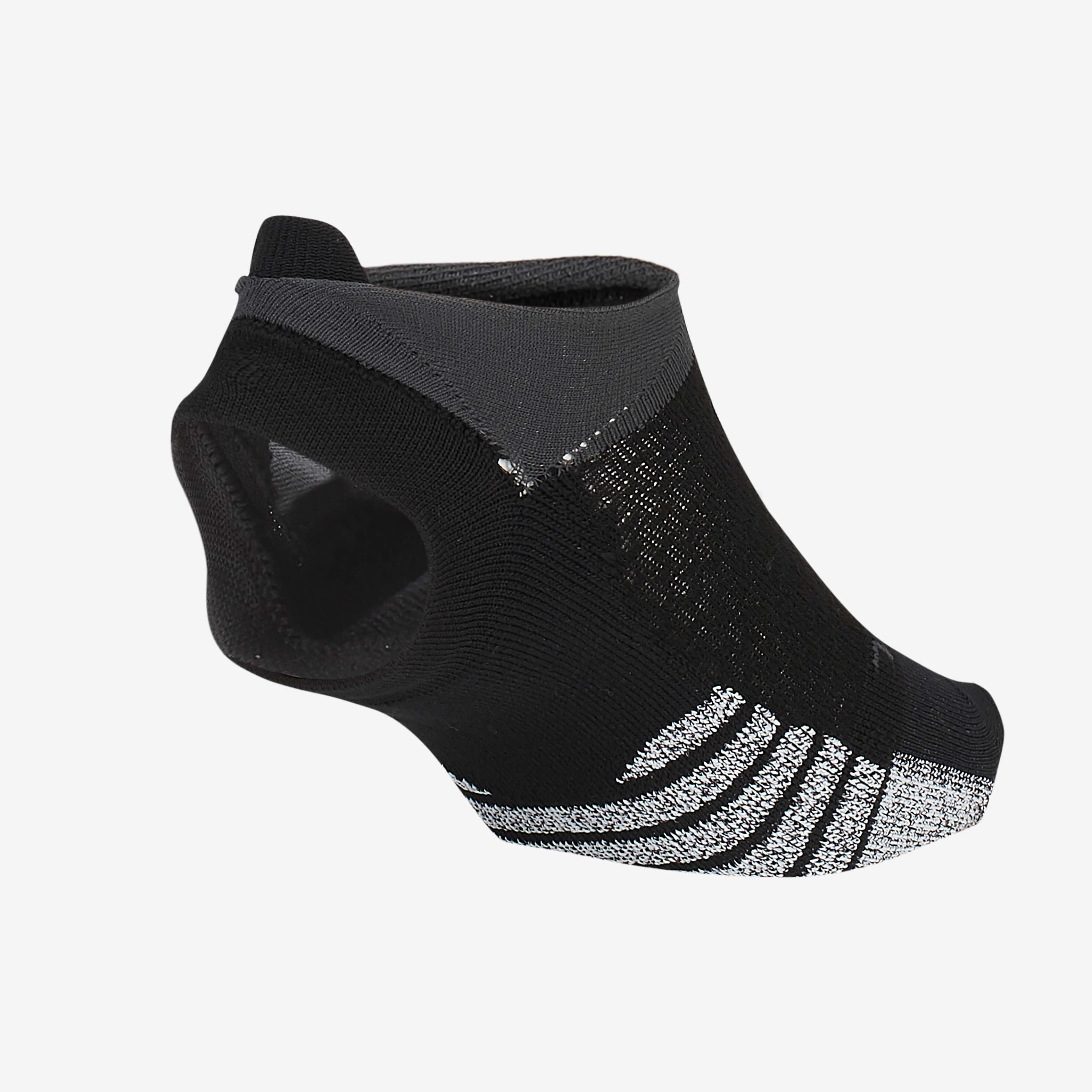 NikeGrip Dri-FIT Studio image number 1