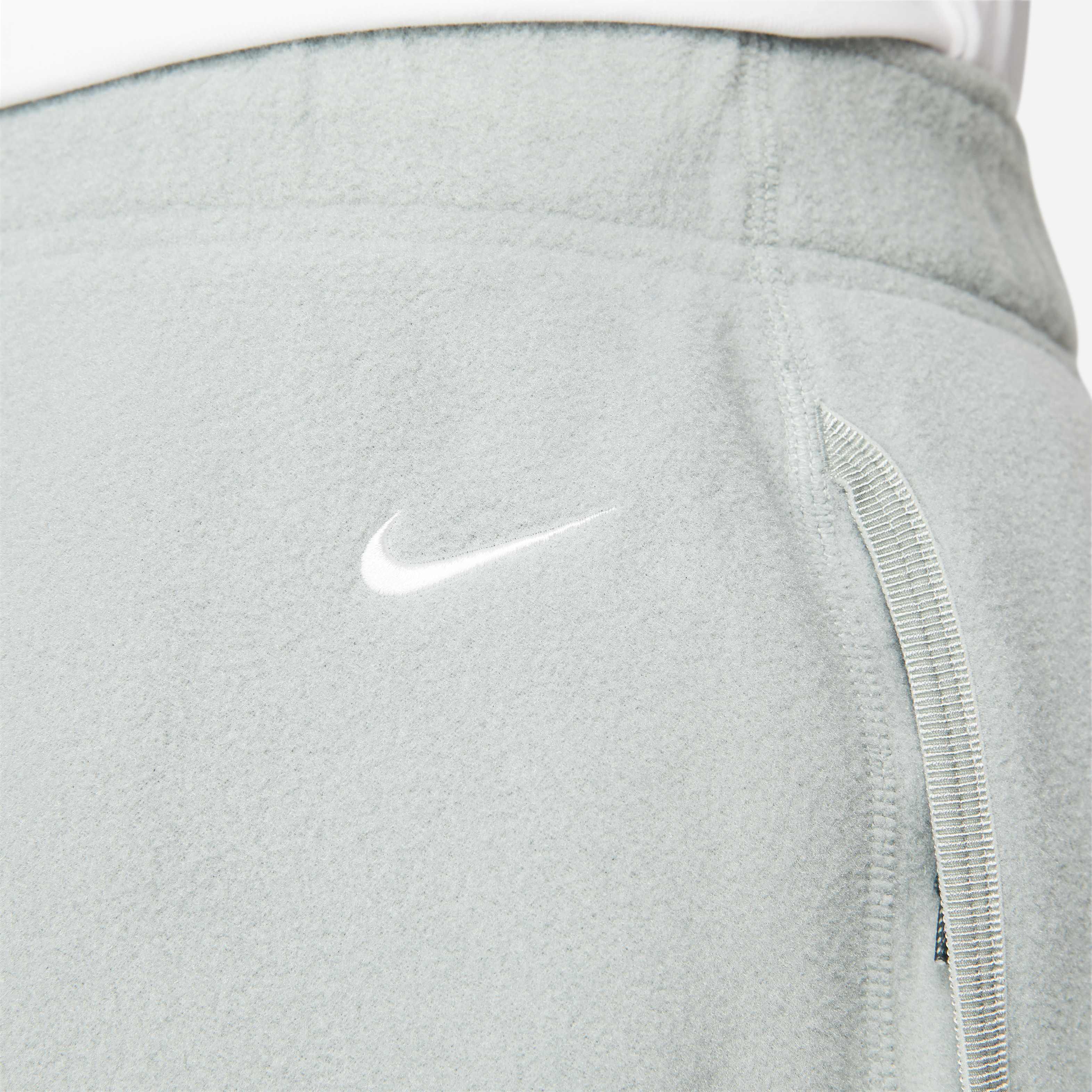 Nike ACG Polartec&reg; 'Wolf Tree' image number 4