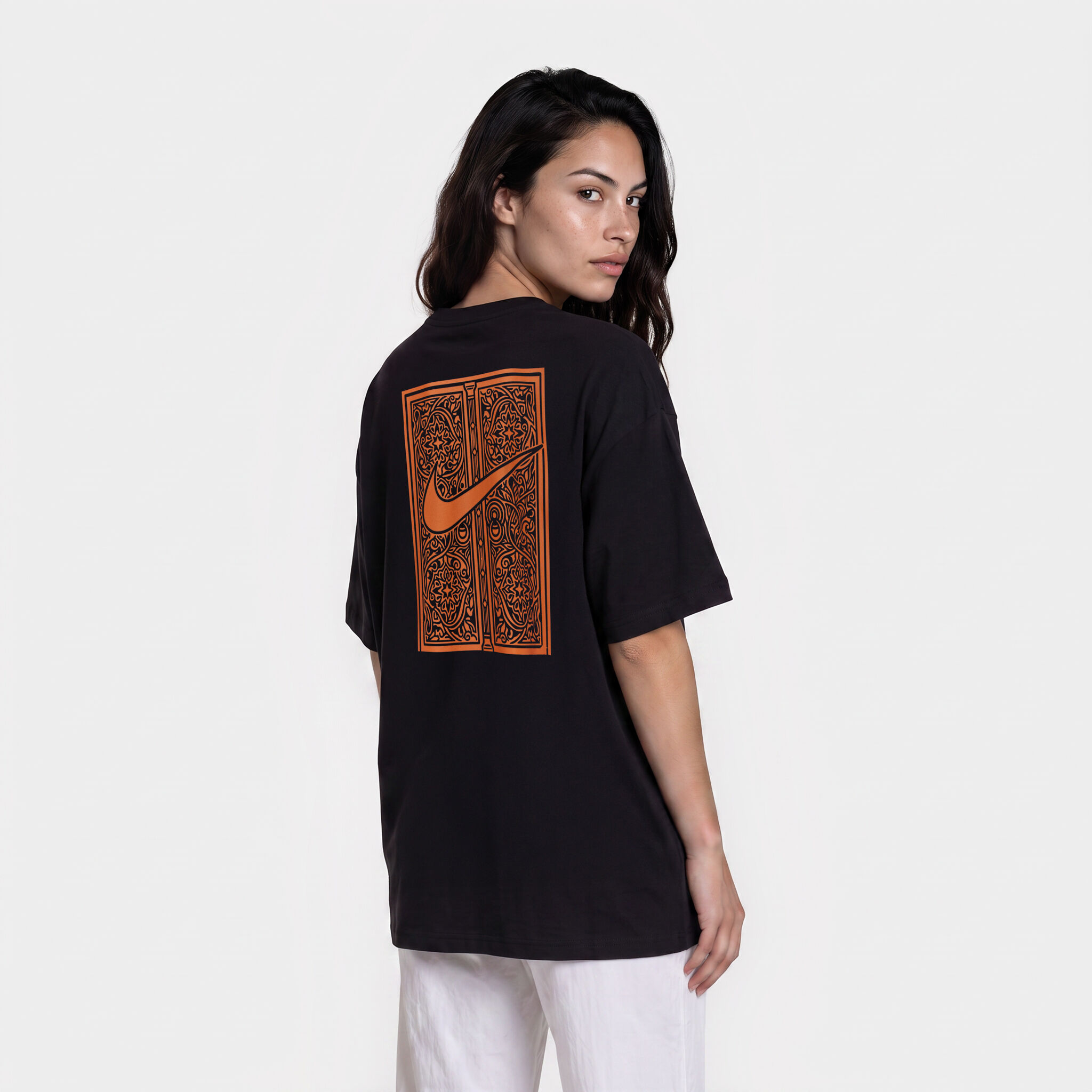 Nike City Tee - Dubai image number 2