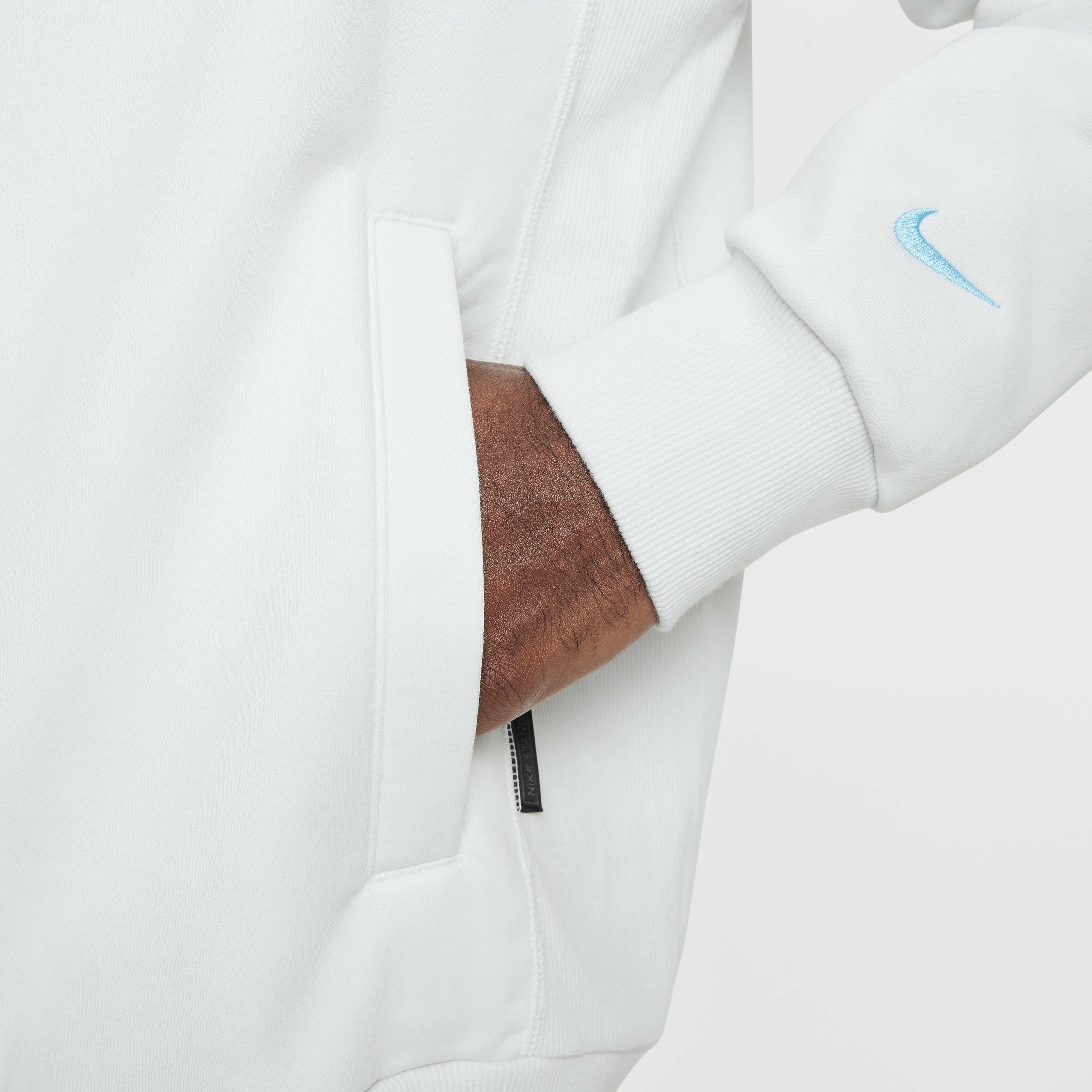 LeBron Standard Issue image number 4