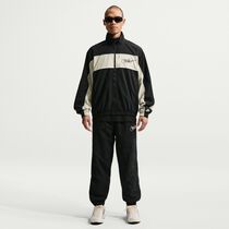 Nike Sportswear Club