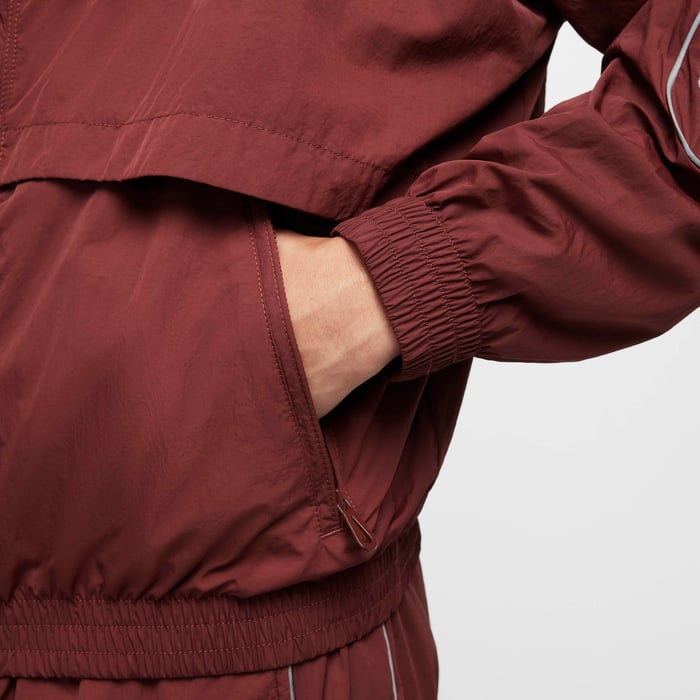 نايكي سبورتسوير سولو سووش image number 4 نايكي سبورتسوير سولو سووش image number 4