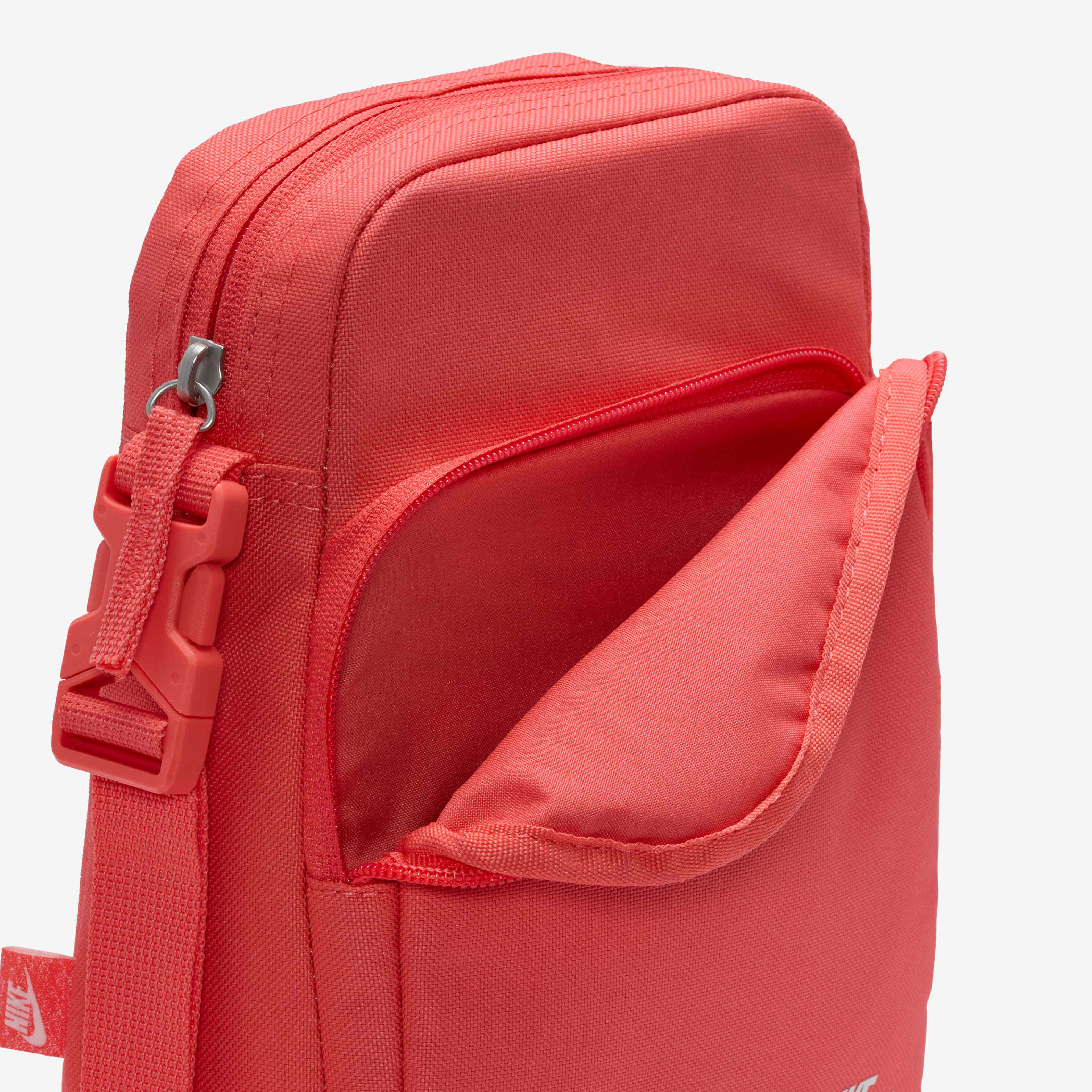 نايكي هيرتدج image number 4