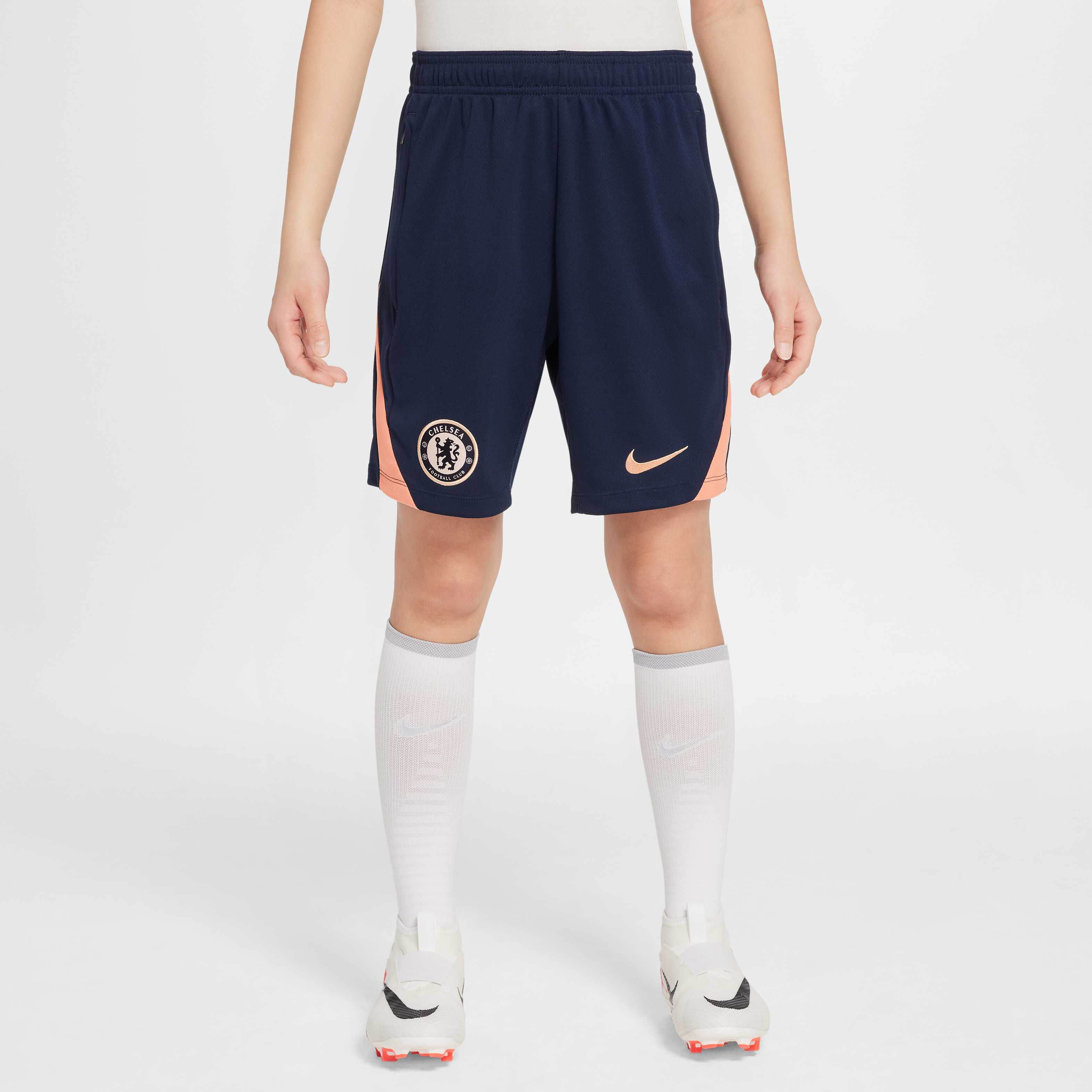 Chelsea FC Strike Special Edition image number 0