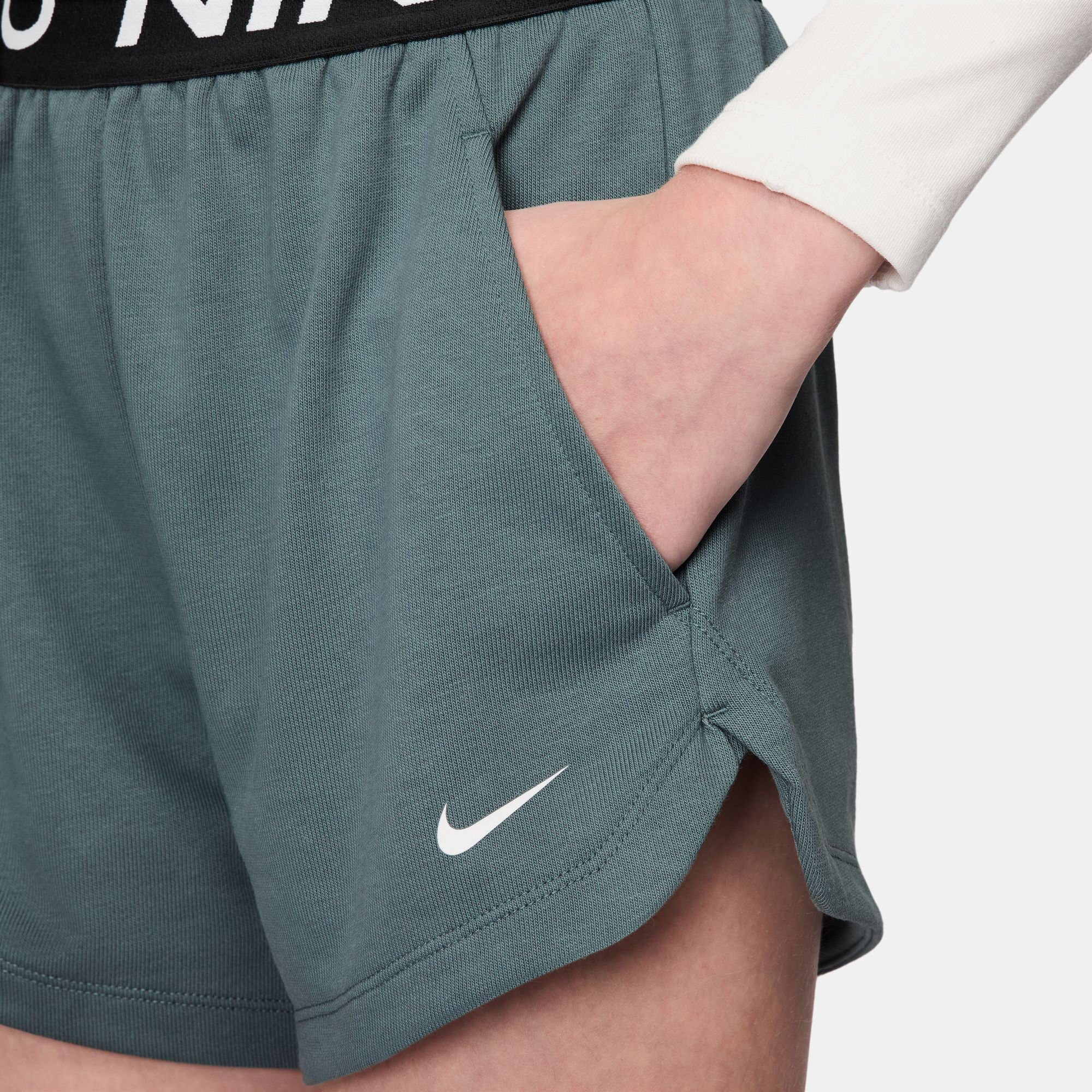 Nike Pro Fleece image number 3
