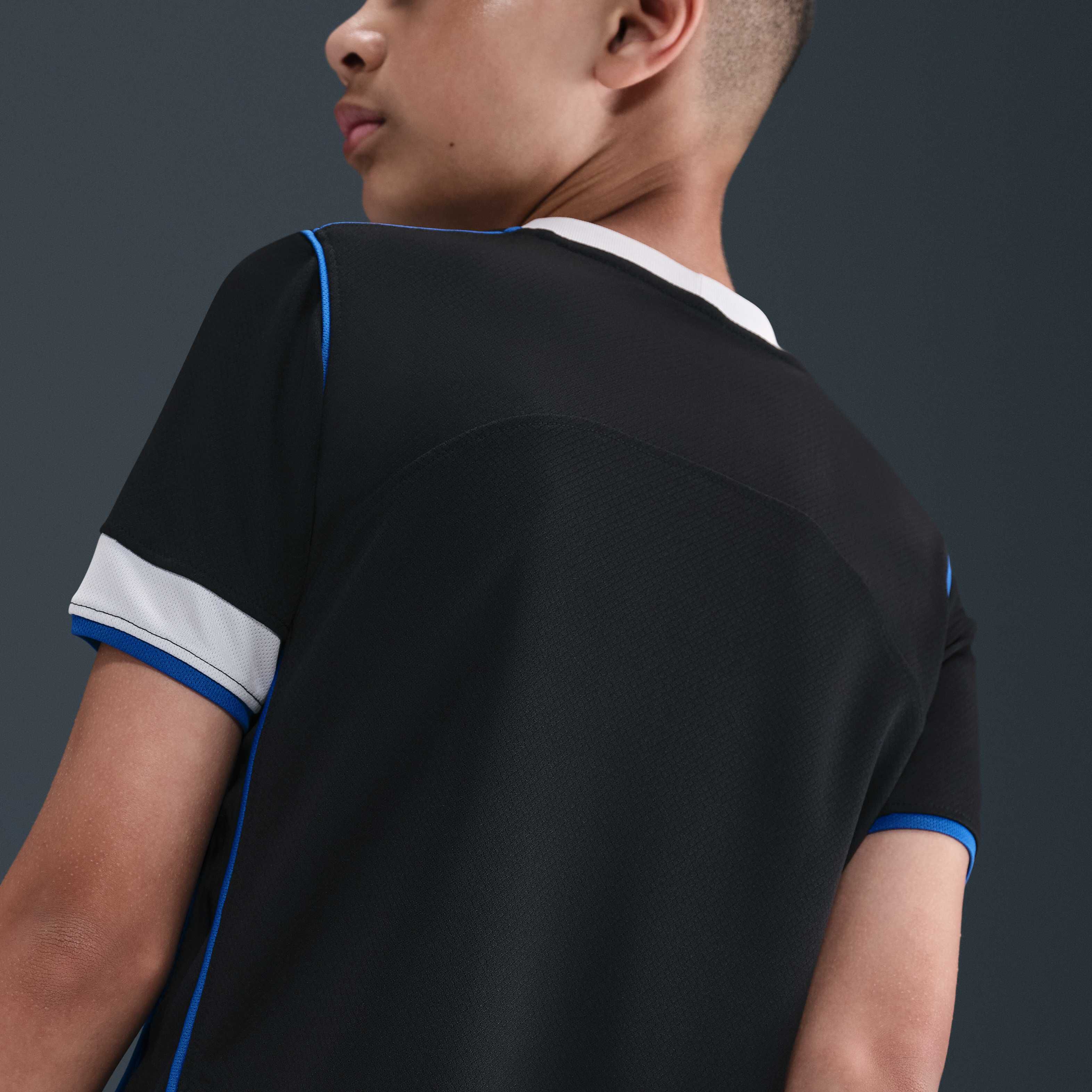 Chelsea F.C. 2025/26 Stadium Third image number 1