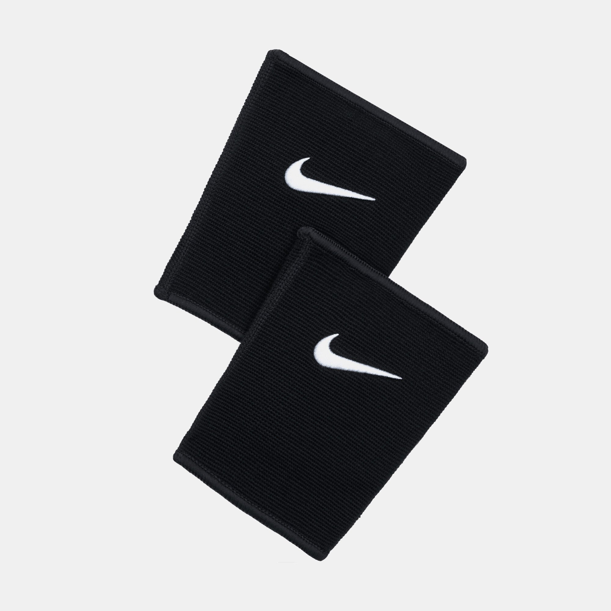 Nike Essential image number 0