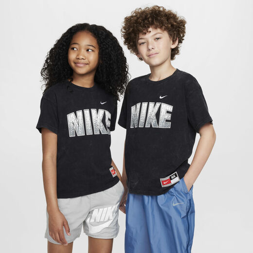 T-Shirts & Tops-Nike, Nike Sportswear, Older Kids' T-Shirt