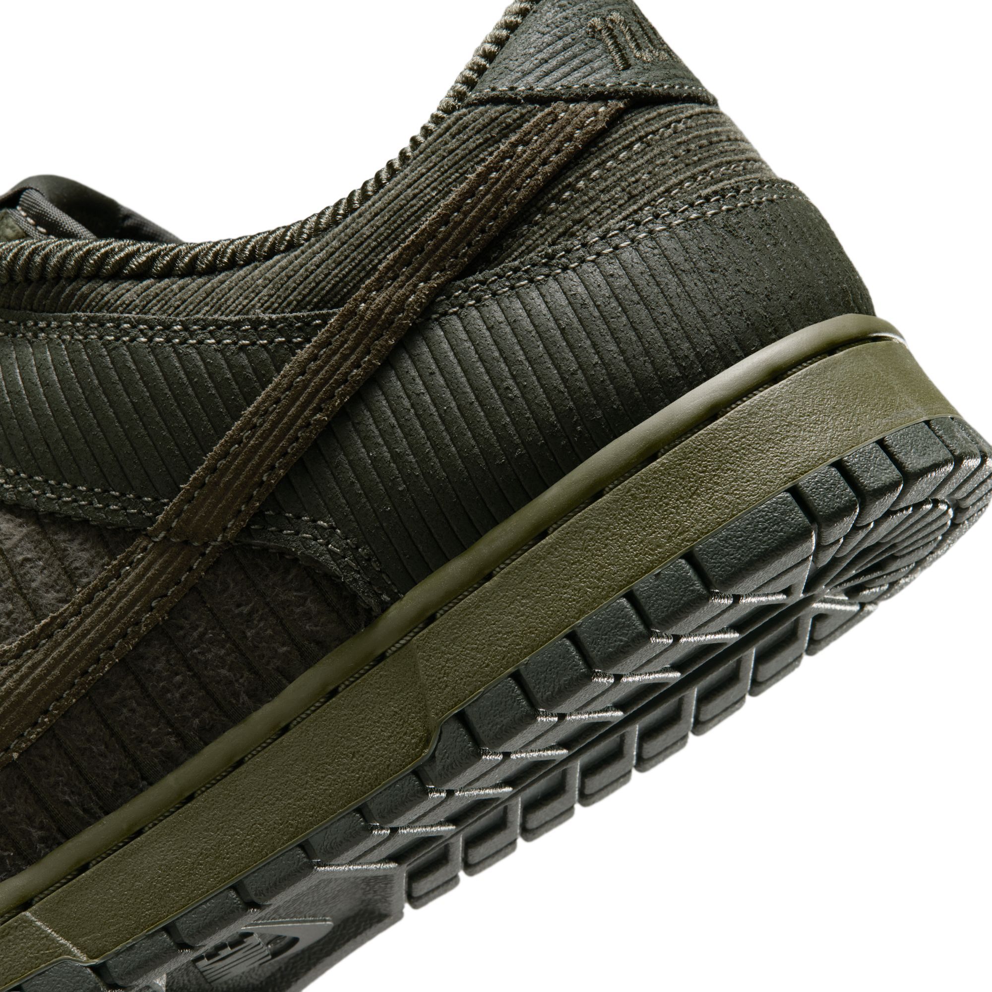 Nike Dunk Low Retro Premium image number 11
