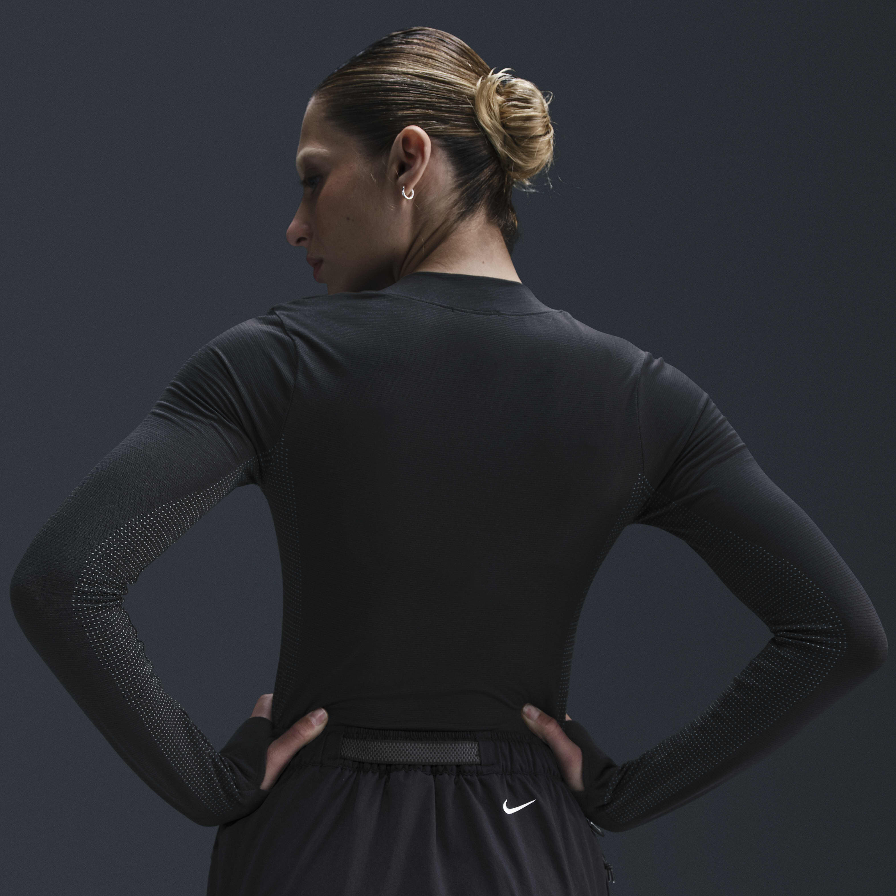 نايكي ايه سي جي 'ديلتا ريفر' image number 1