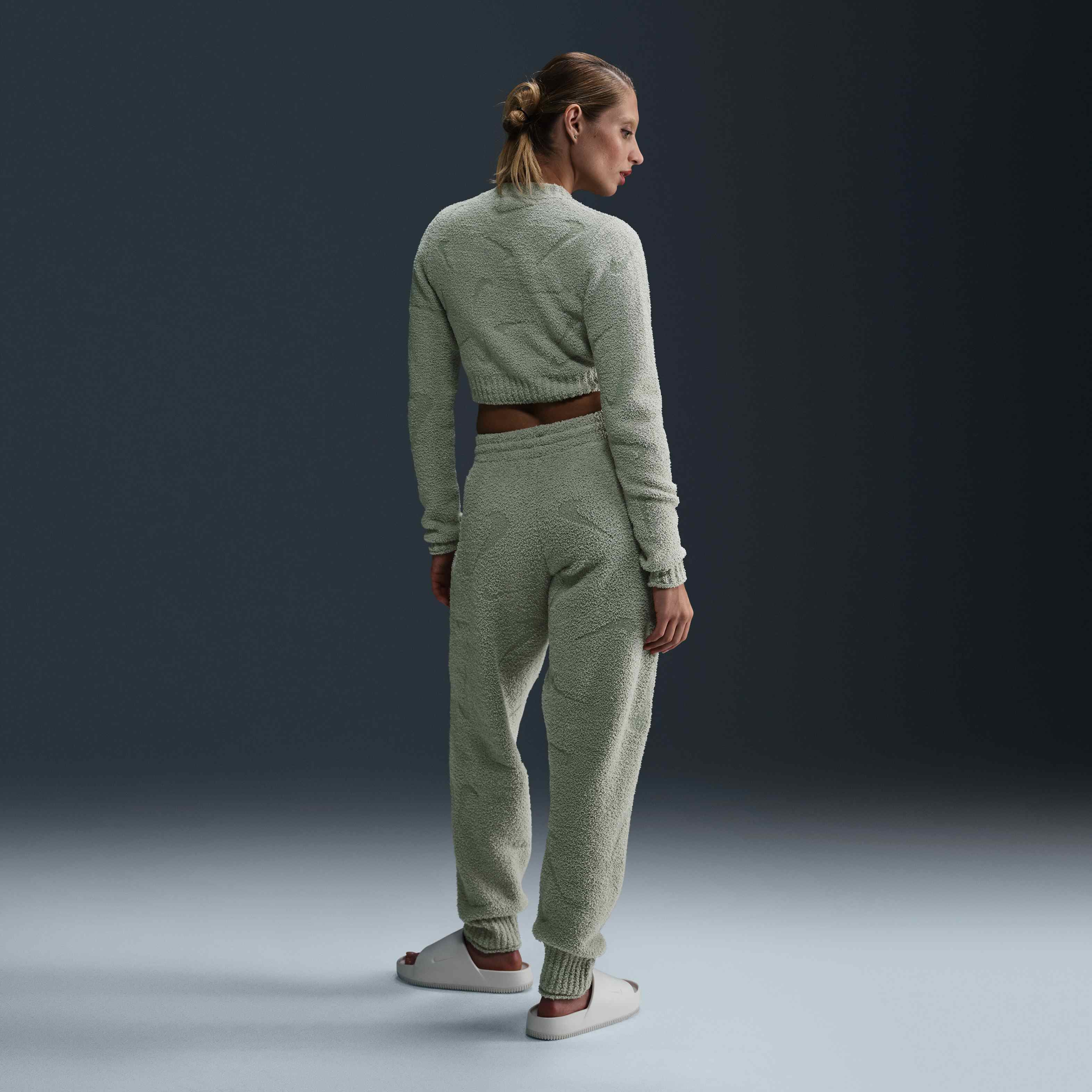 نايكي سبورتسوير فينكس بوكل image number 4