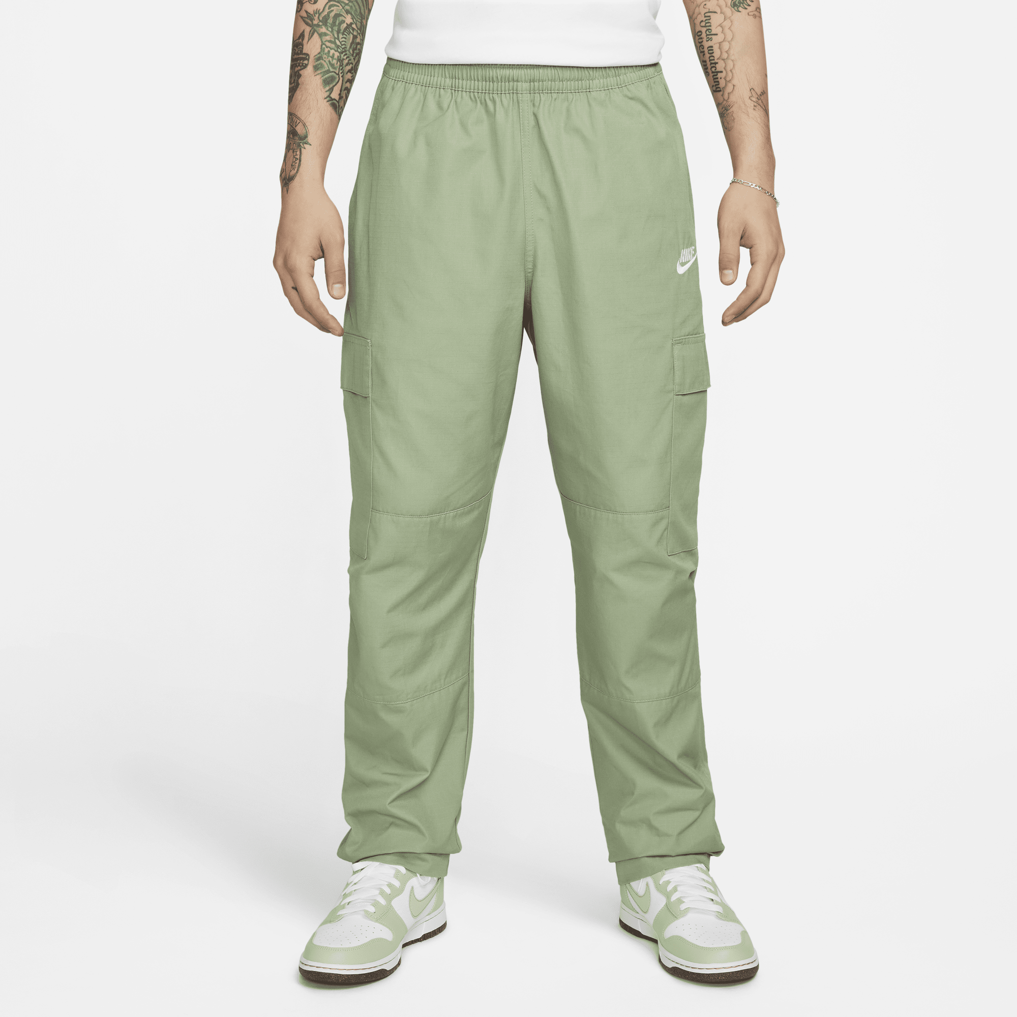Cargo nike sweatpants online