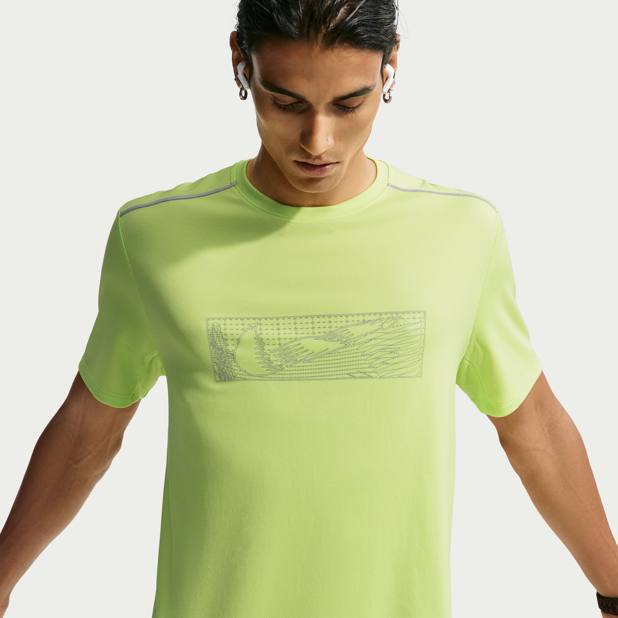 Nike Miler image number 2