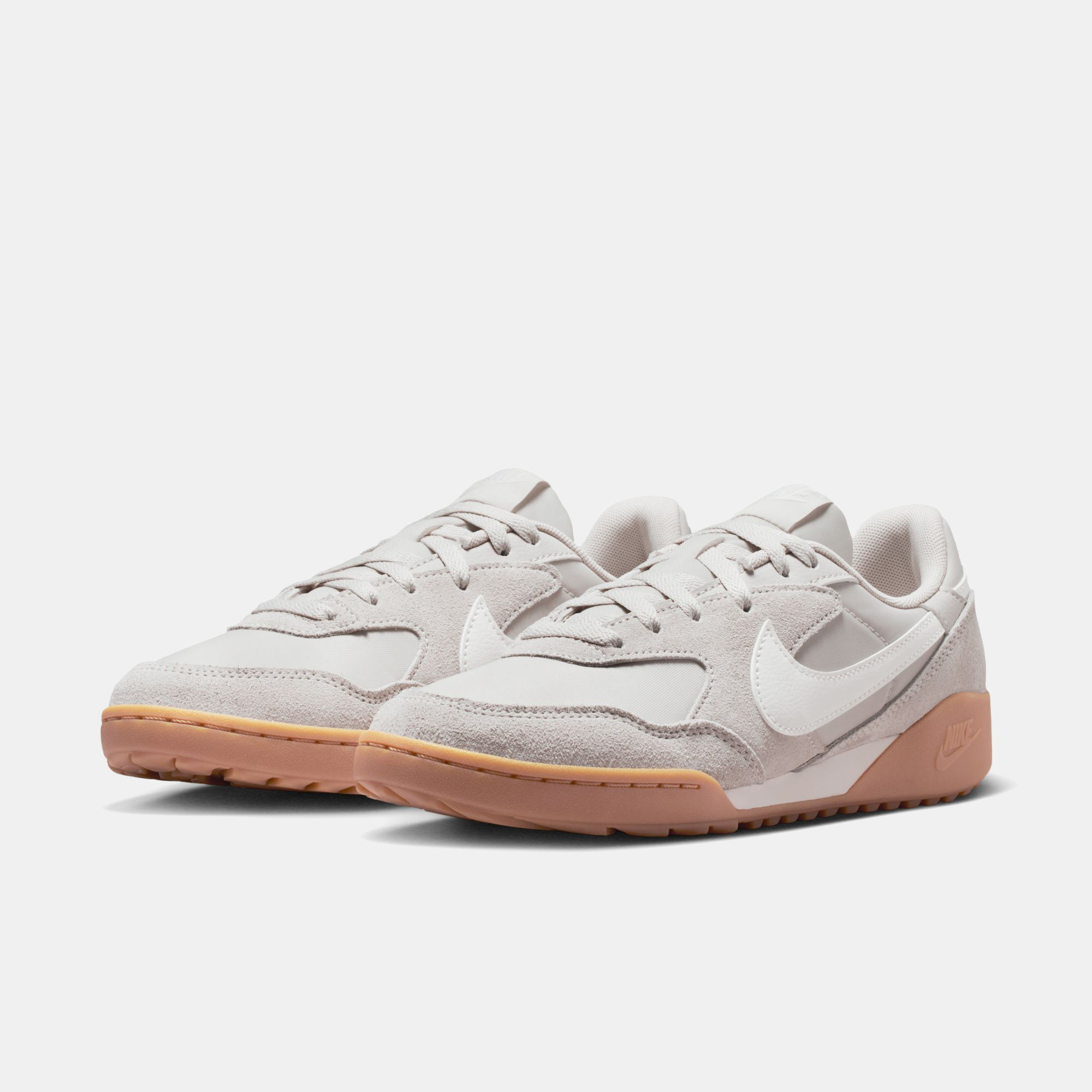 Nike Terra Manta Suede image number 2