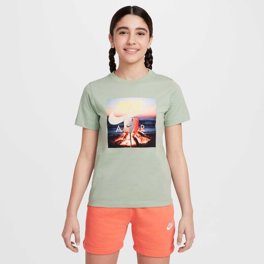 نايكي سبورتسوير