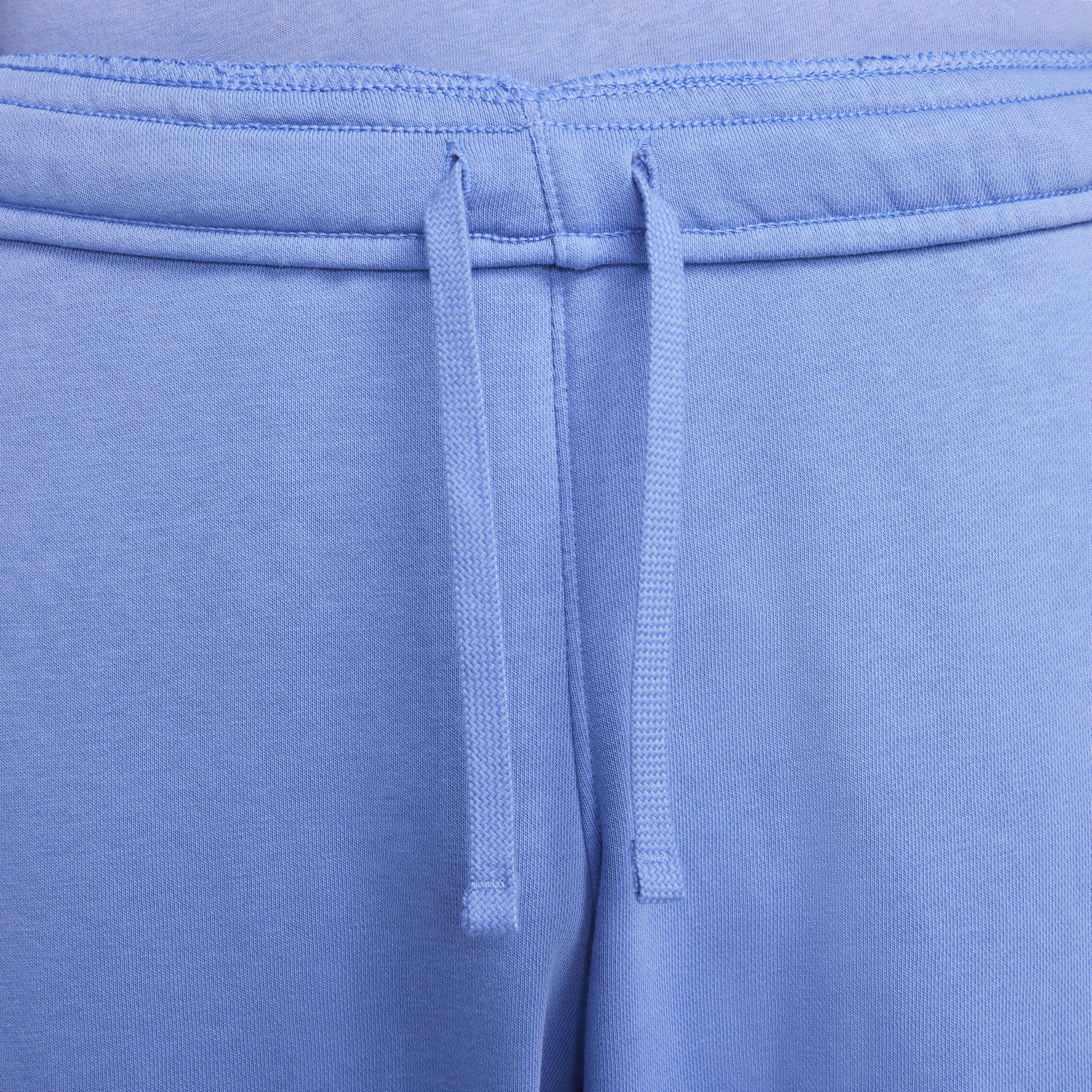 Nike Sportswear Club image number 2