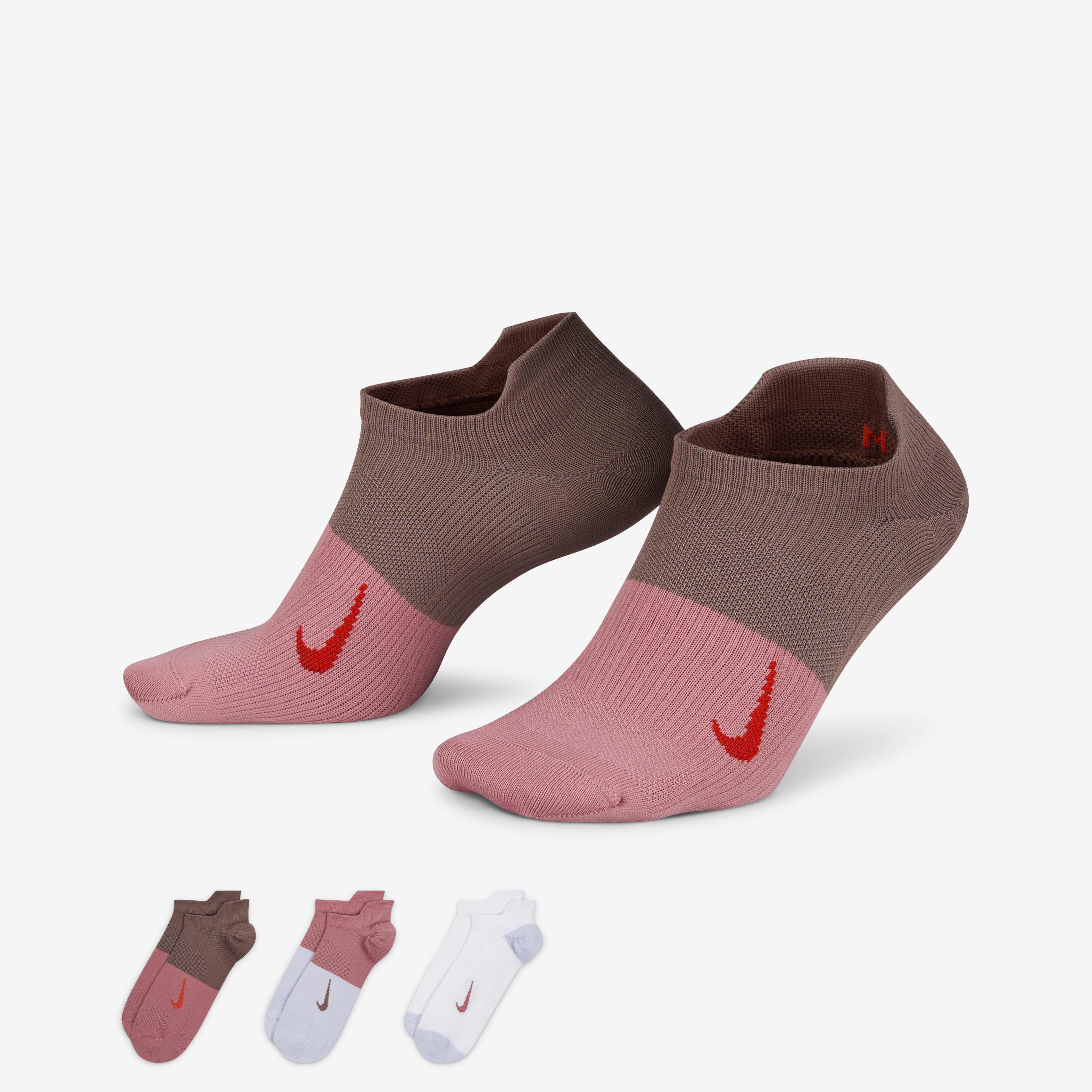 نايكي ايفريداي بلاس لايتويت image number 0