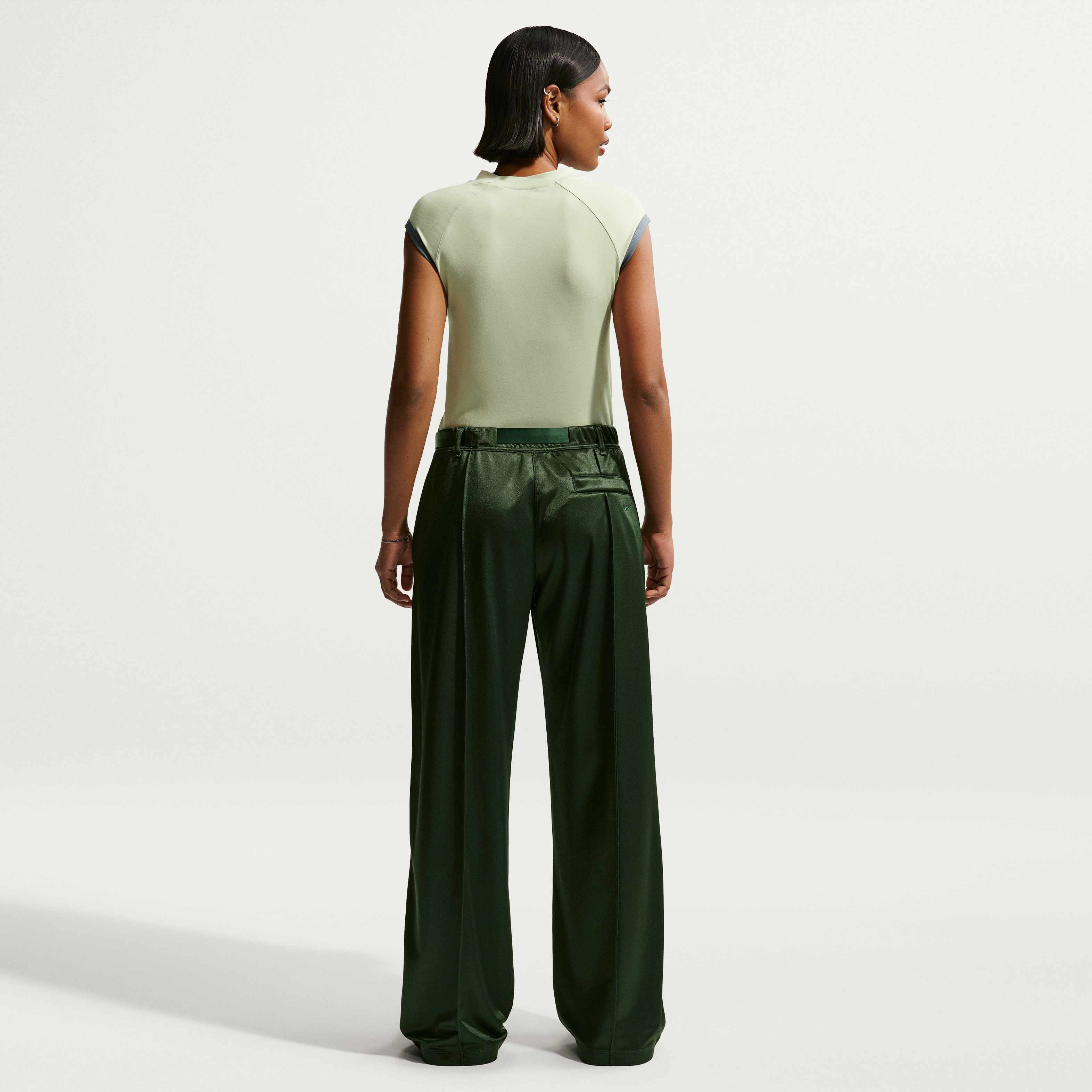 نايكي سبورتسوير image number 4