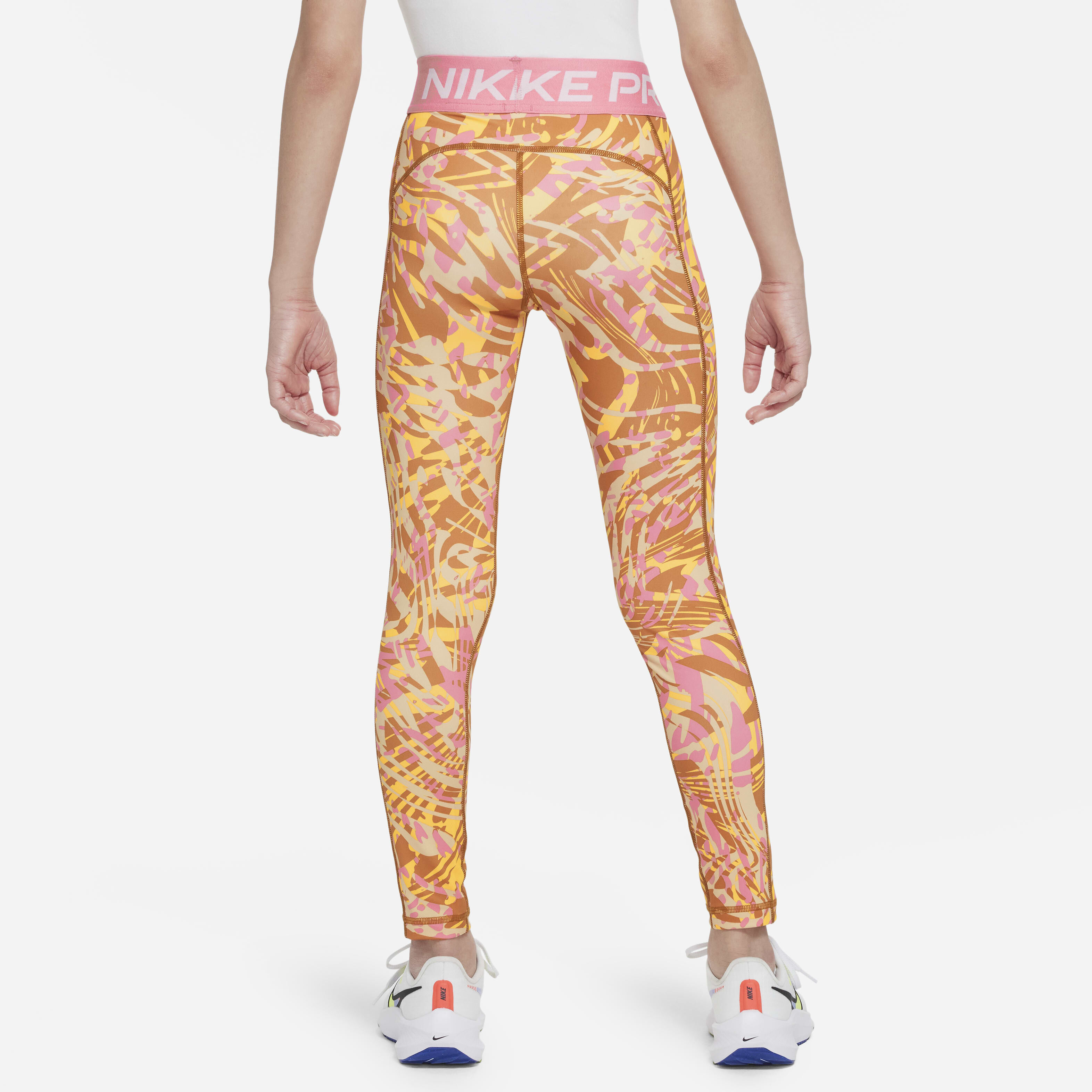 Nike Pro image number 1