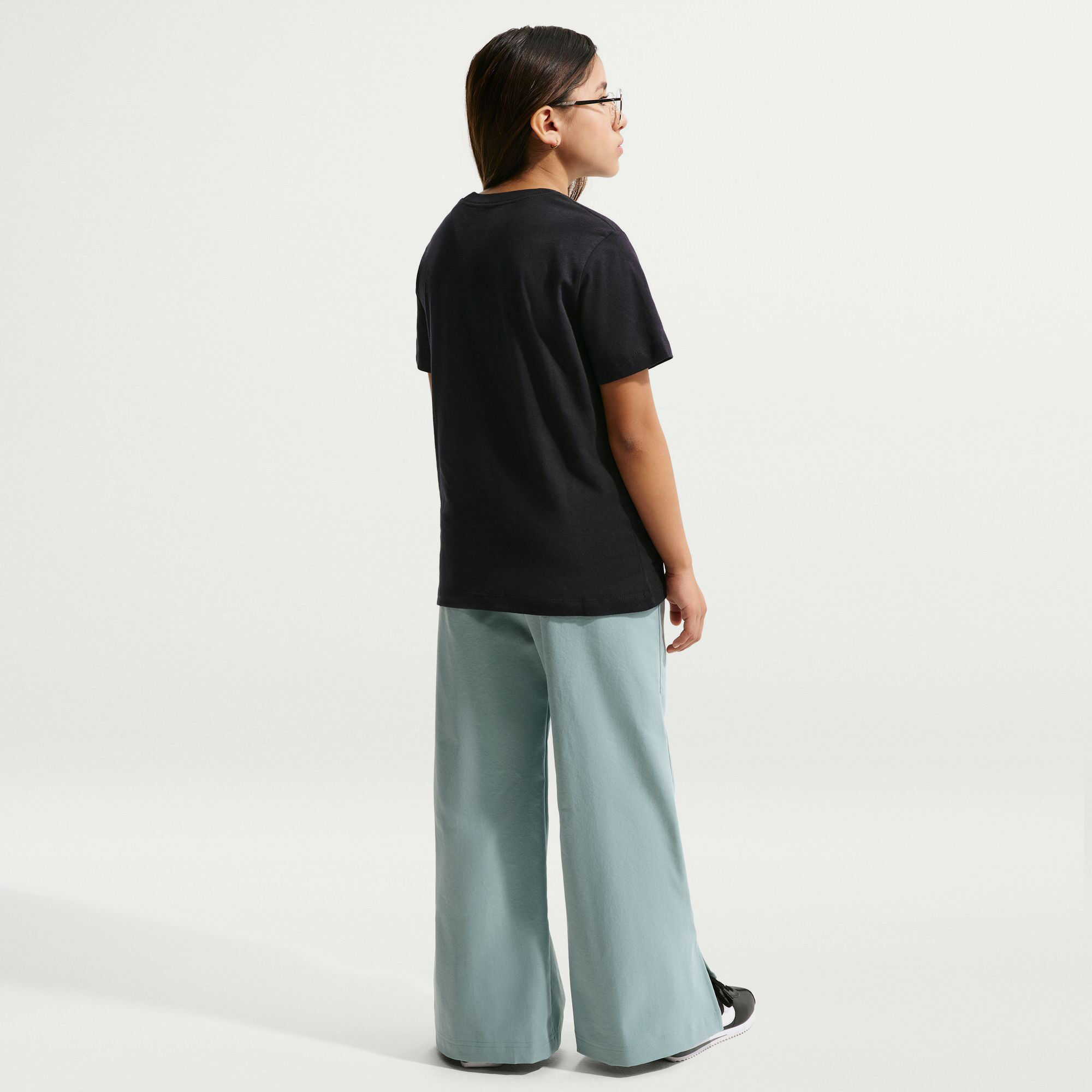 Nike Sportswear Club image number 1