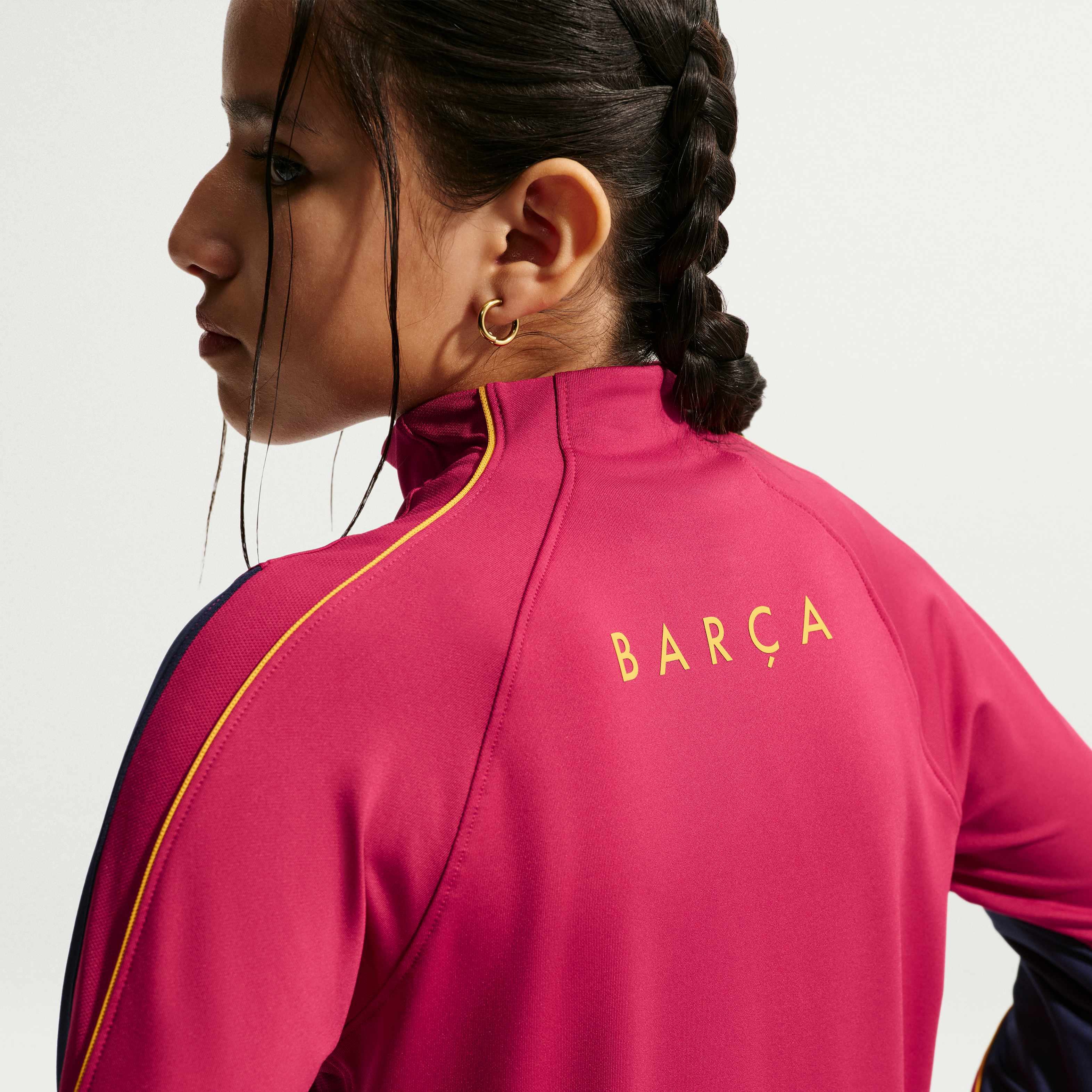 F.C. Barcelona Strike image number 3