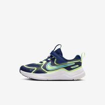 Nike Cosmic Runner