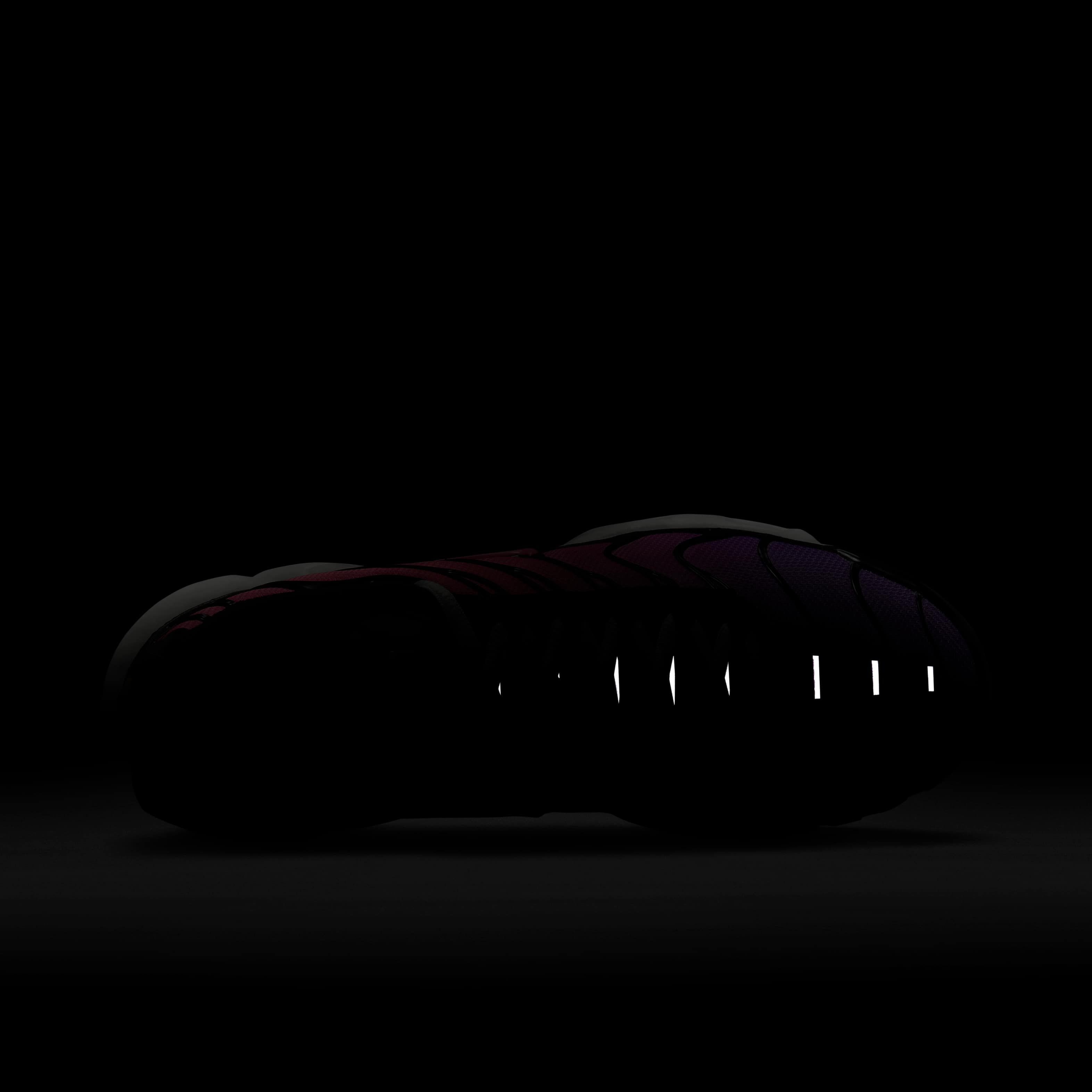 Nike Air Max Plus image number 9