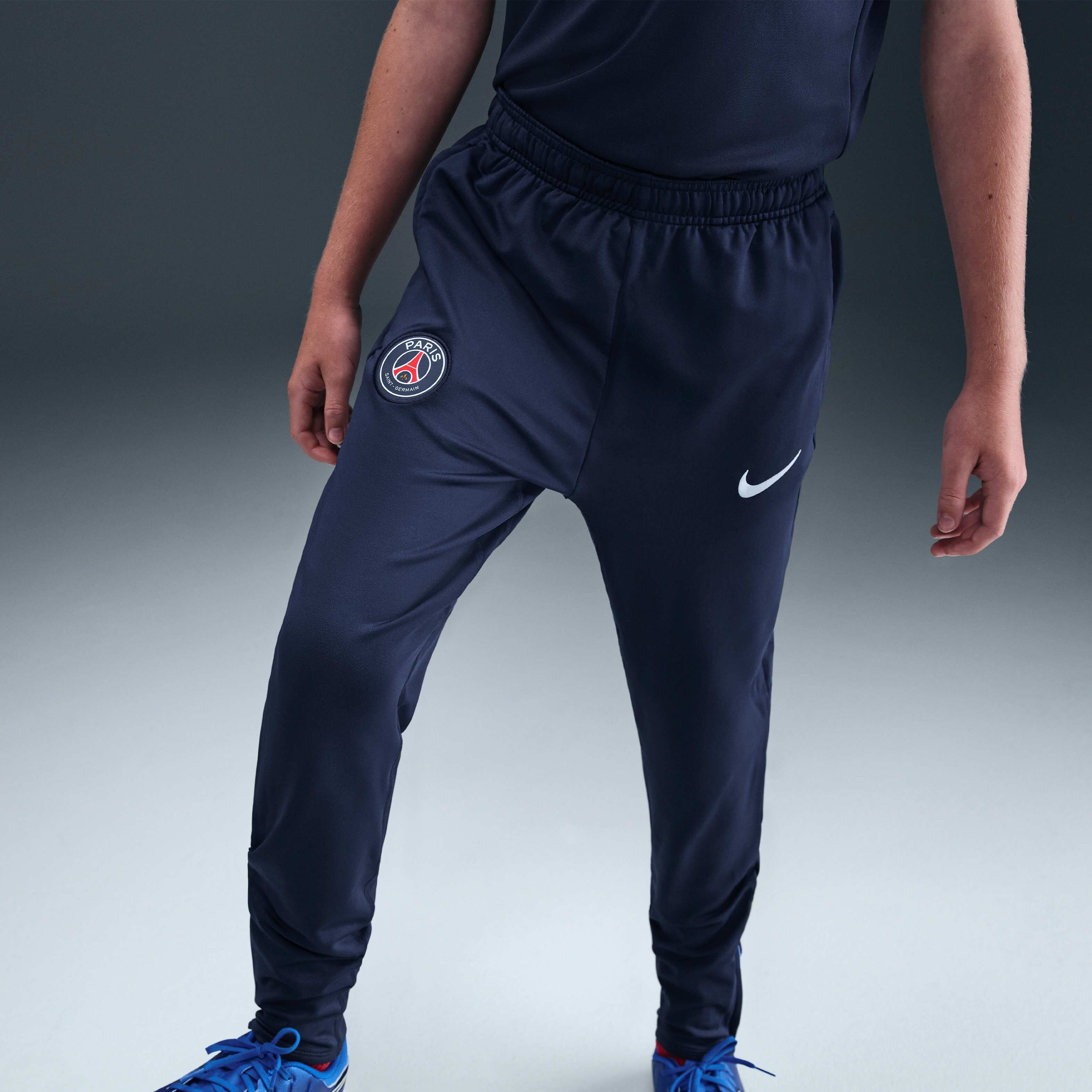 Paris Saint-Germain Strike image number 1