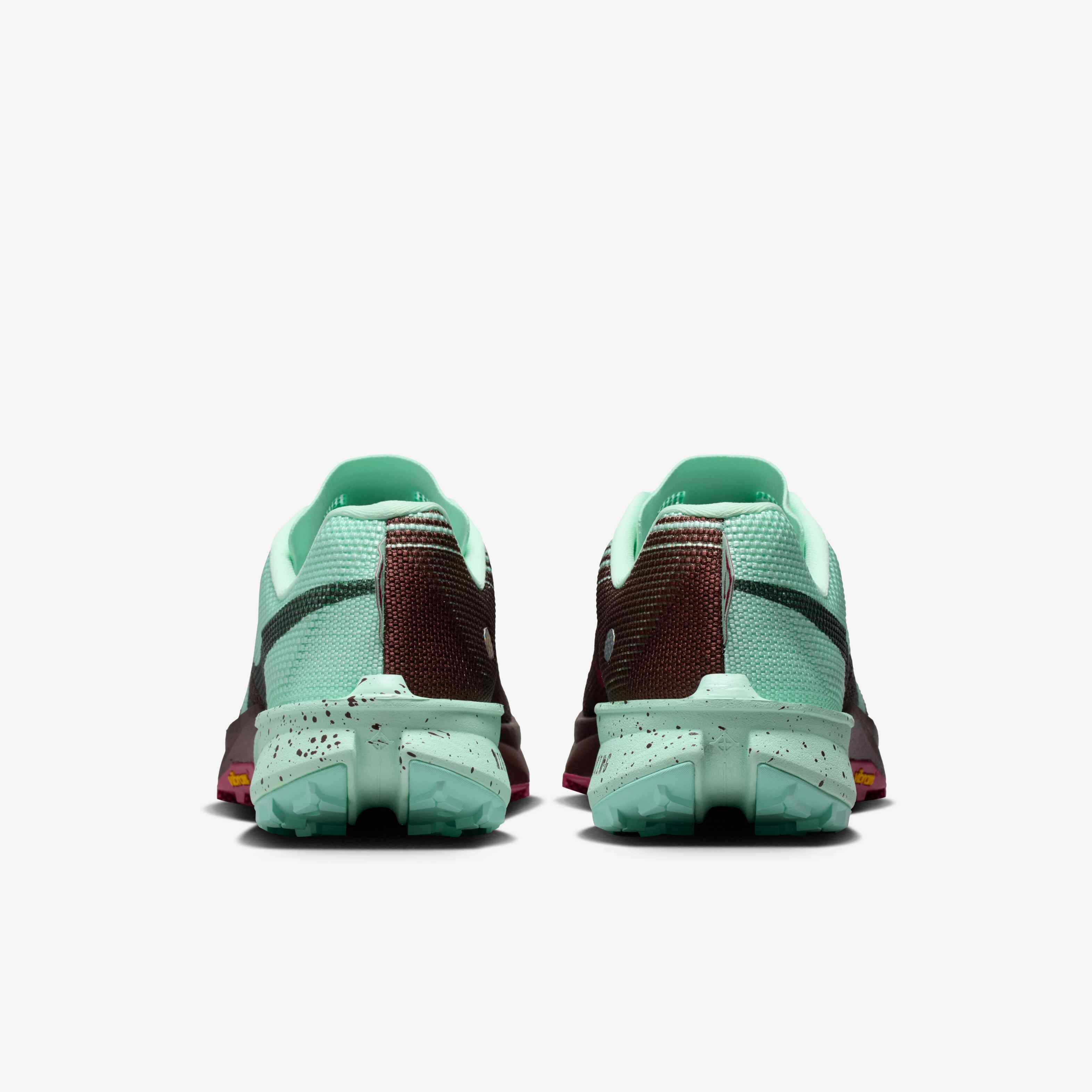 نايكي كايجر 10 image number 5