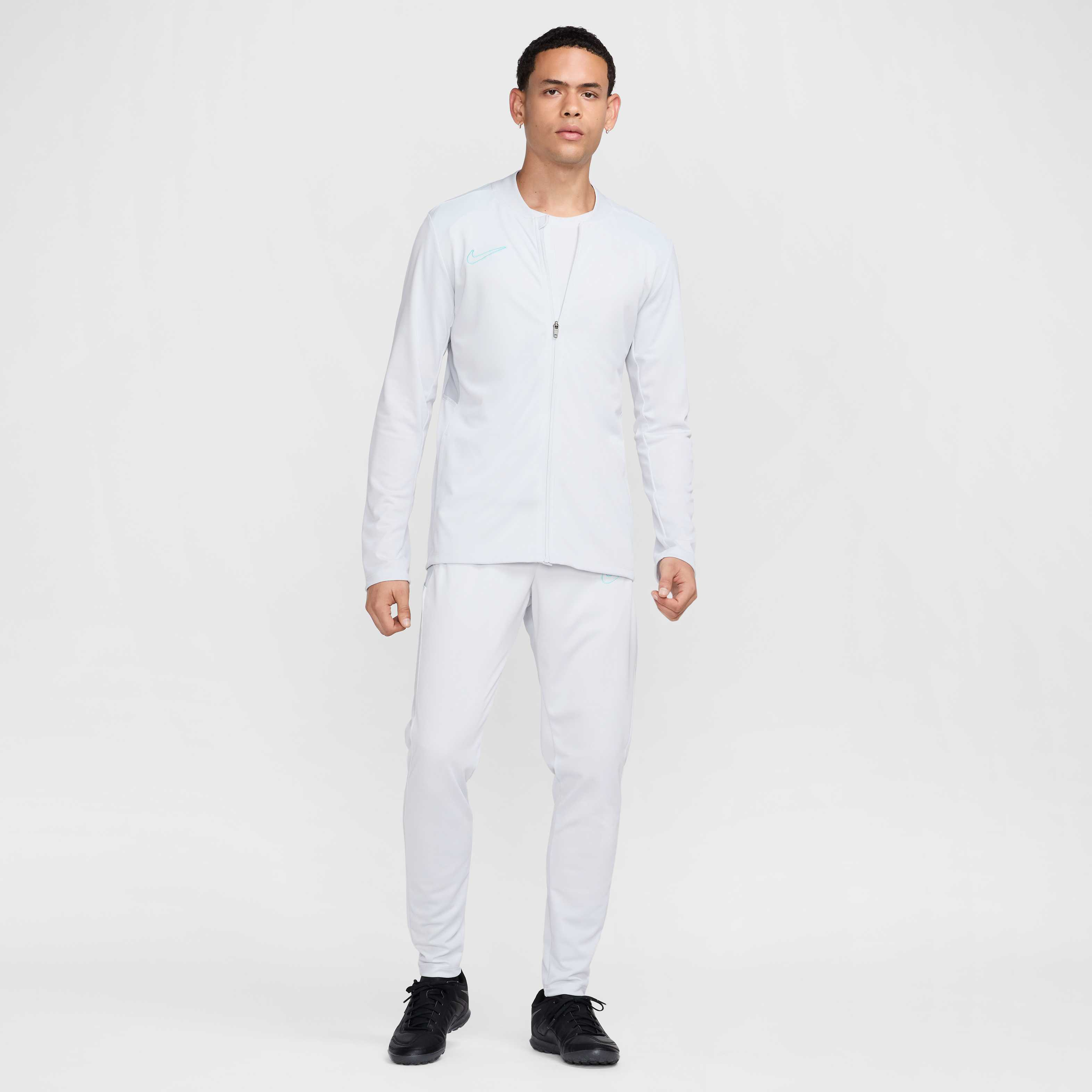 نايكي أكاديمي image number 10