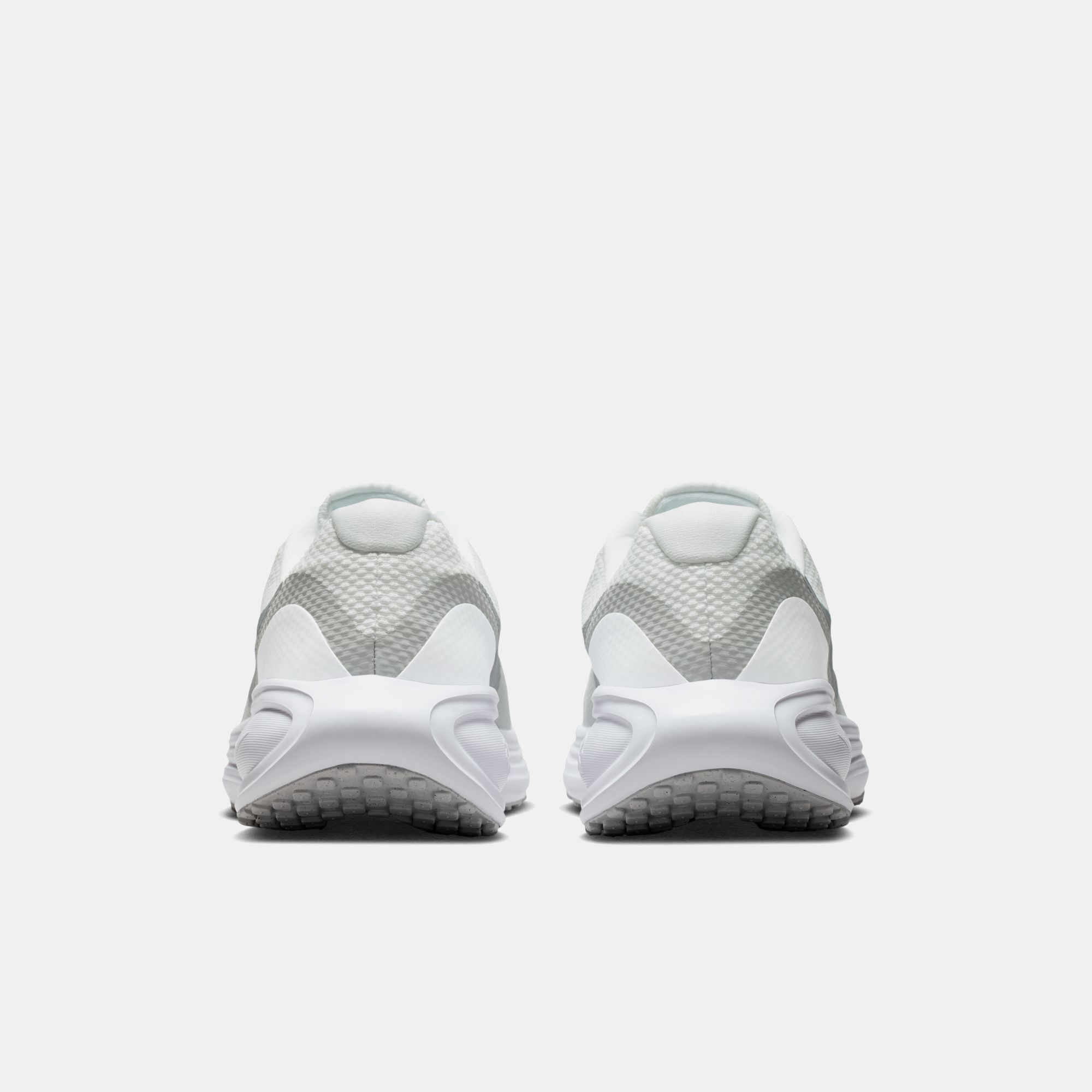 Nike Revolution 8 image number 1