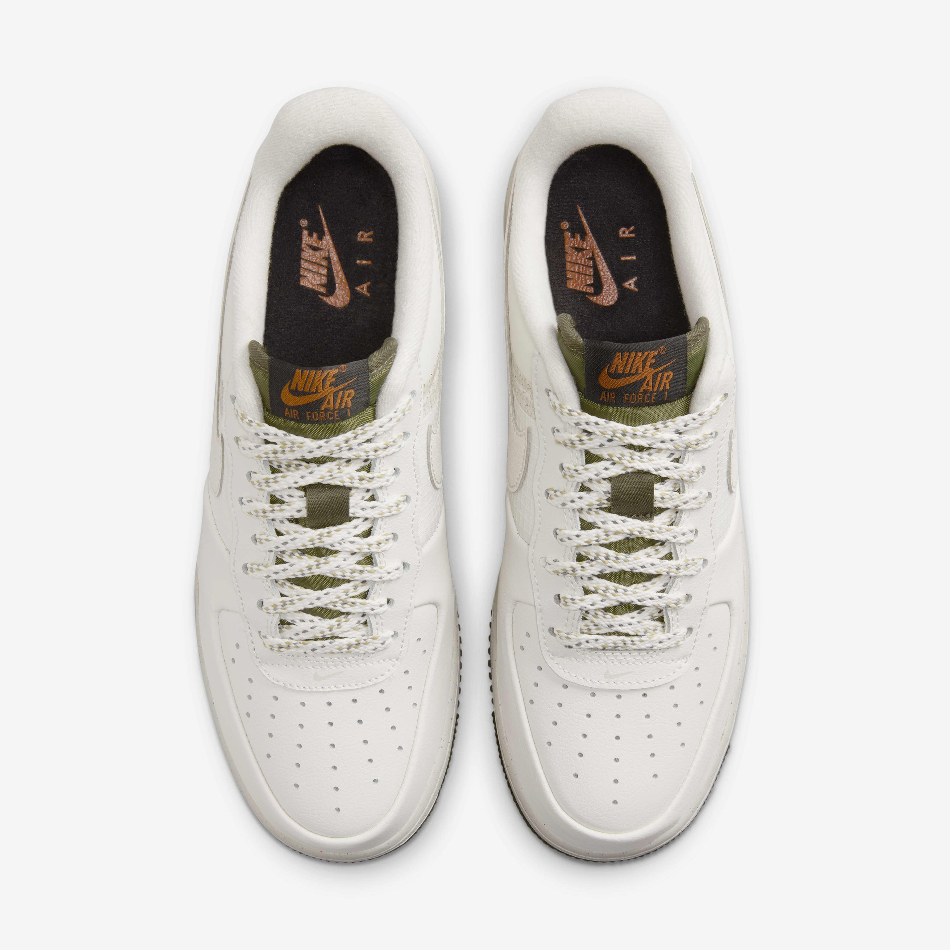 Nike Air Force 1 '07 LV8 image number 3