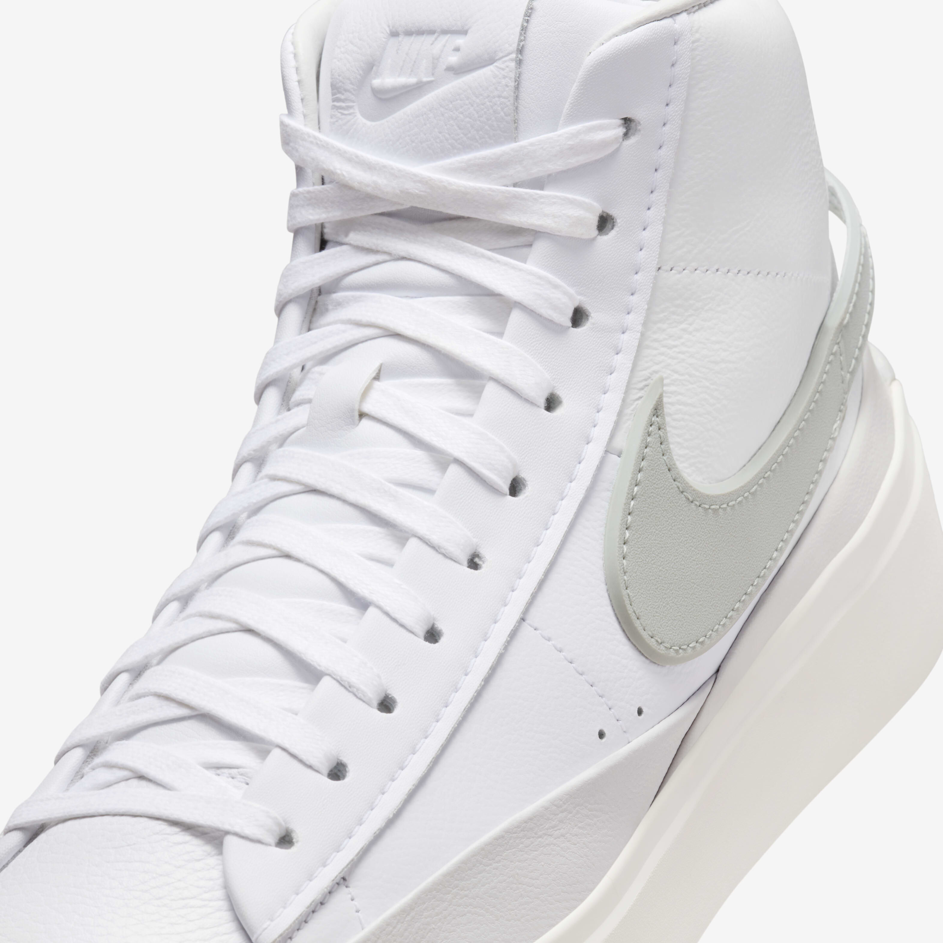Nike Blazer Phantom Mid image number 6
