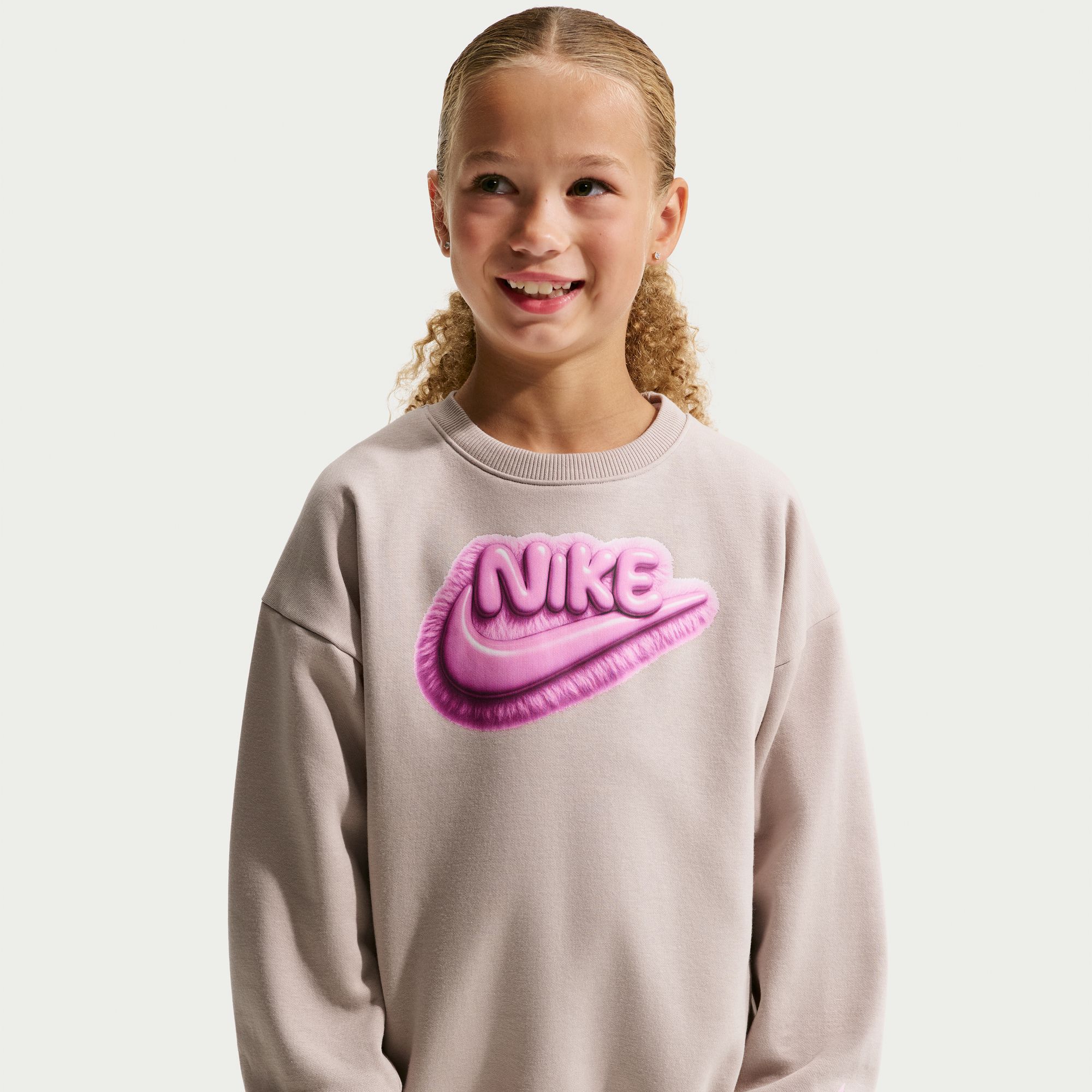 Nike image number 2