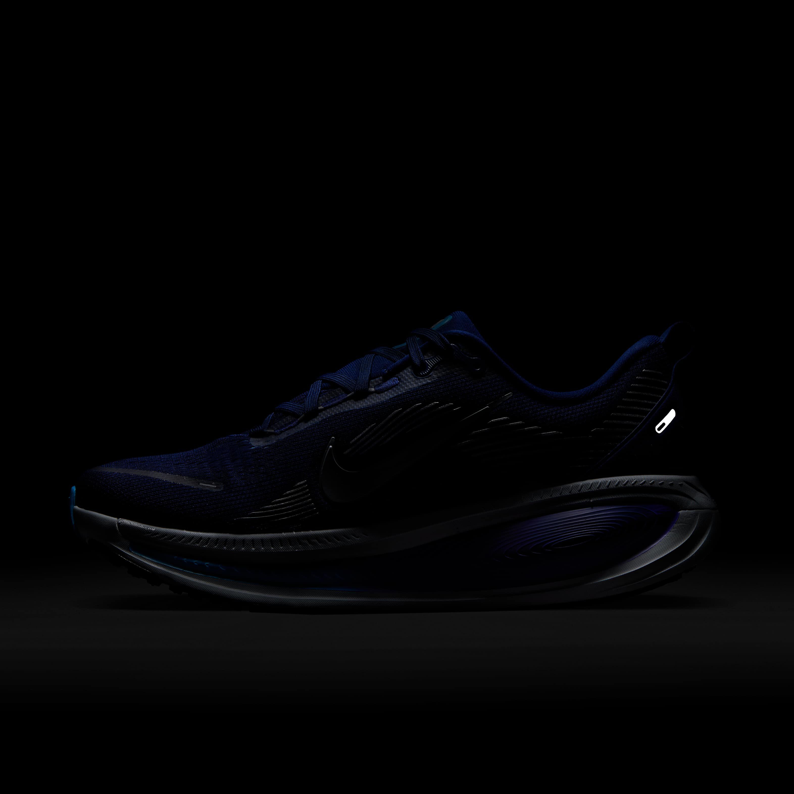 Nike Vomero 18 image number 10