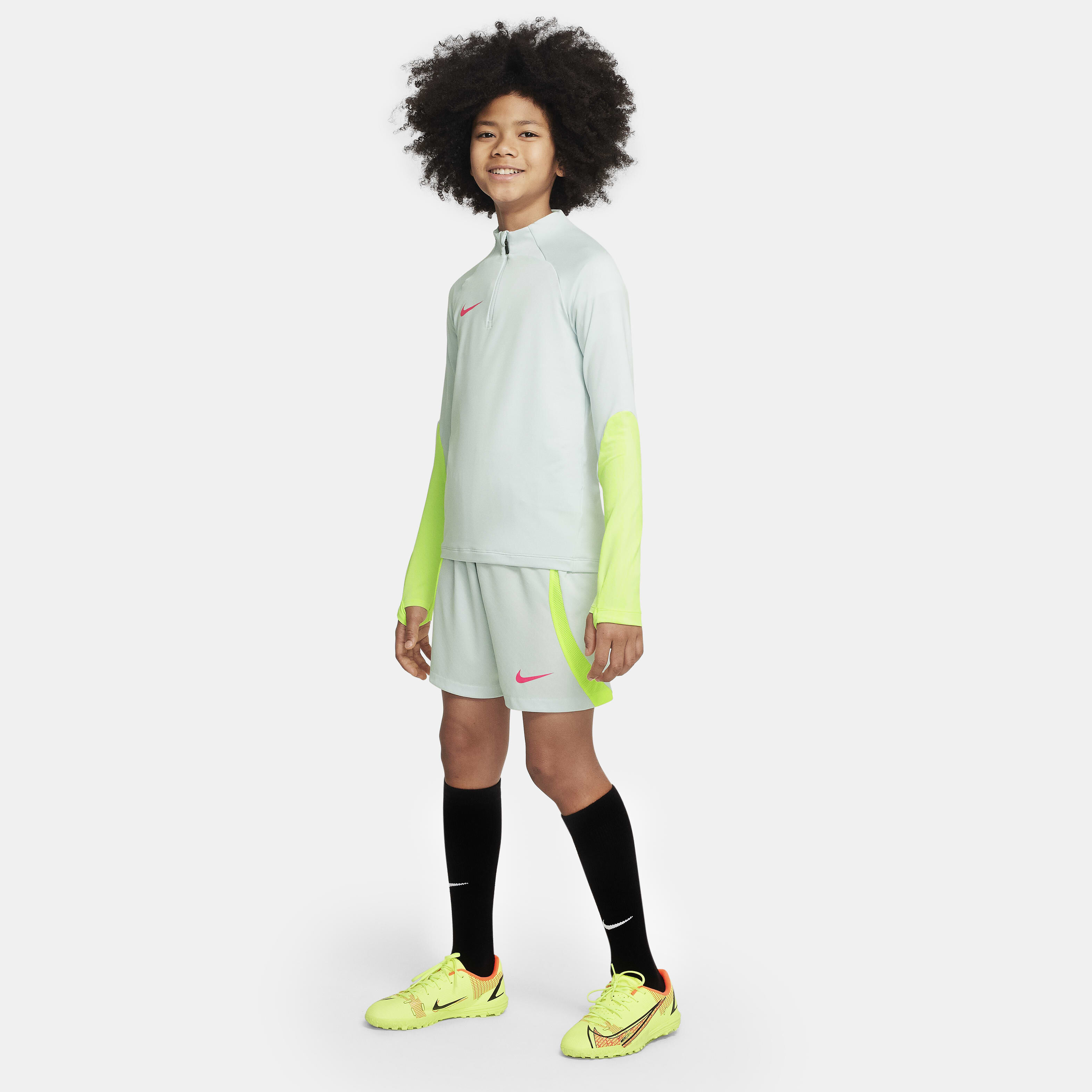 Nike Dri-FIT Strike image number 5