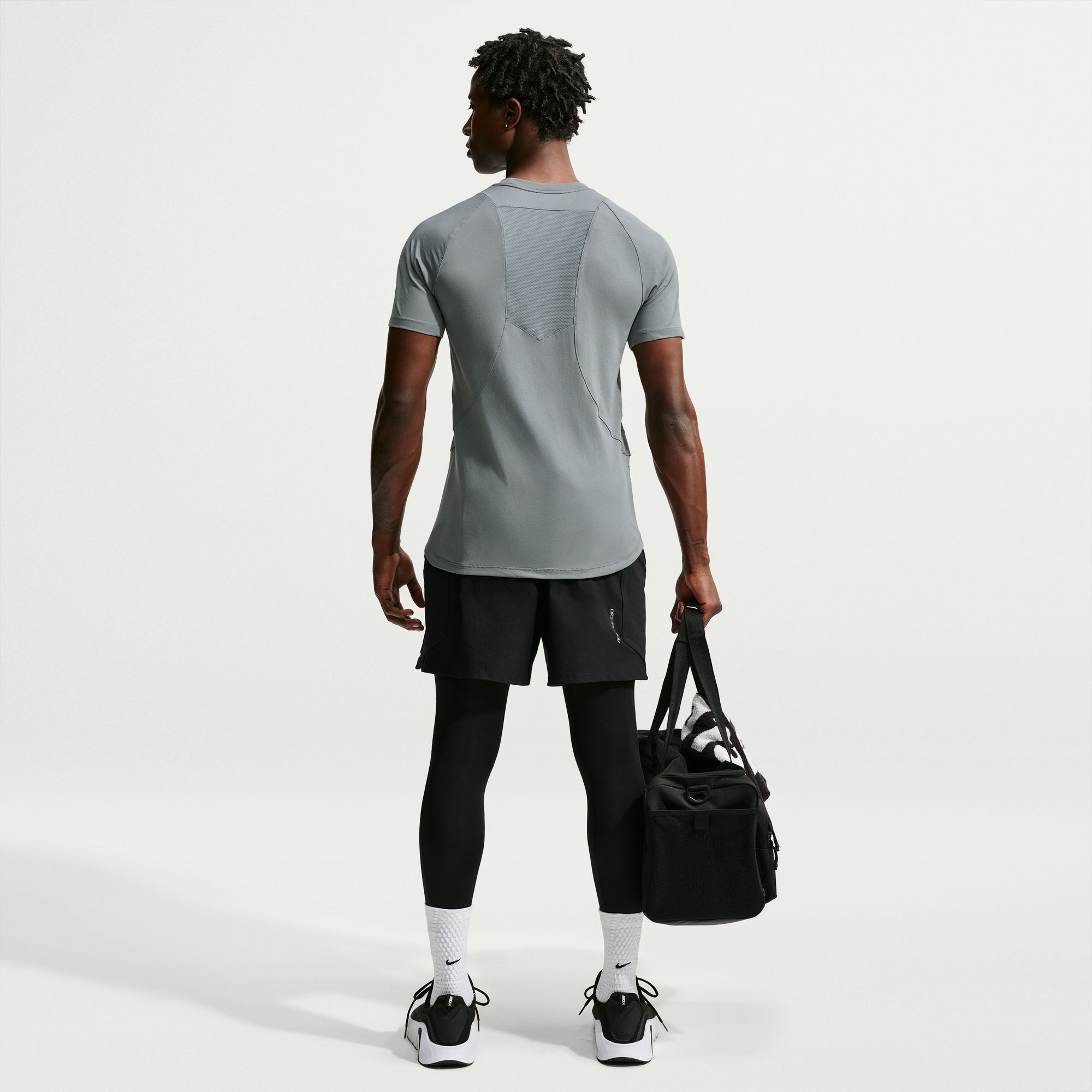 Nike Pro Training image number 1