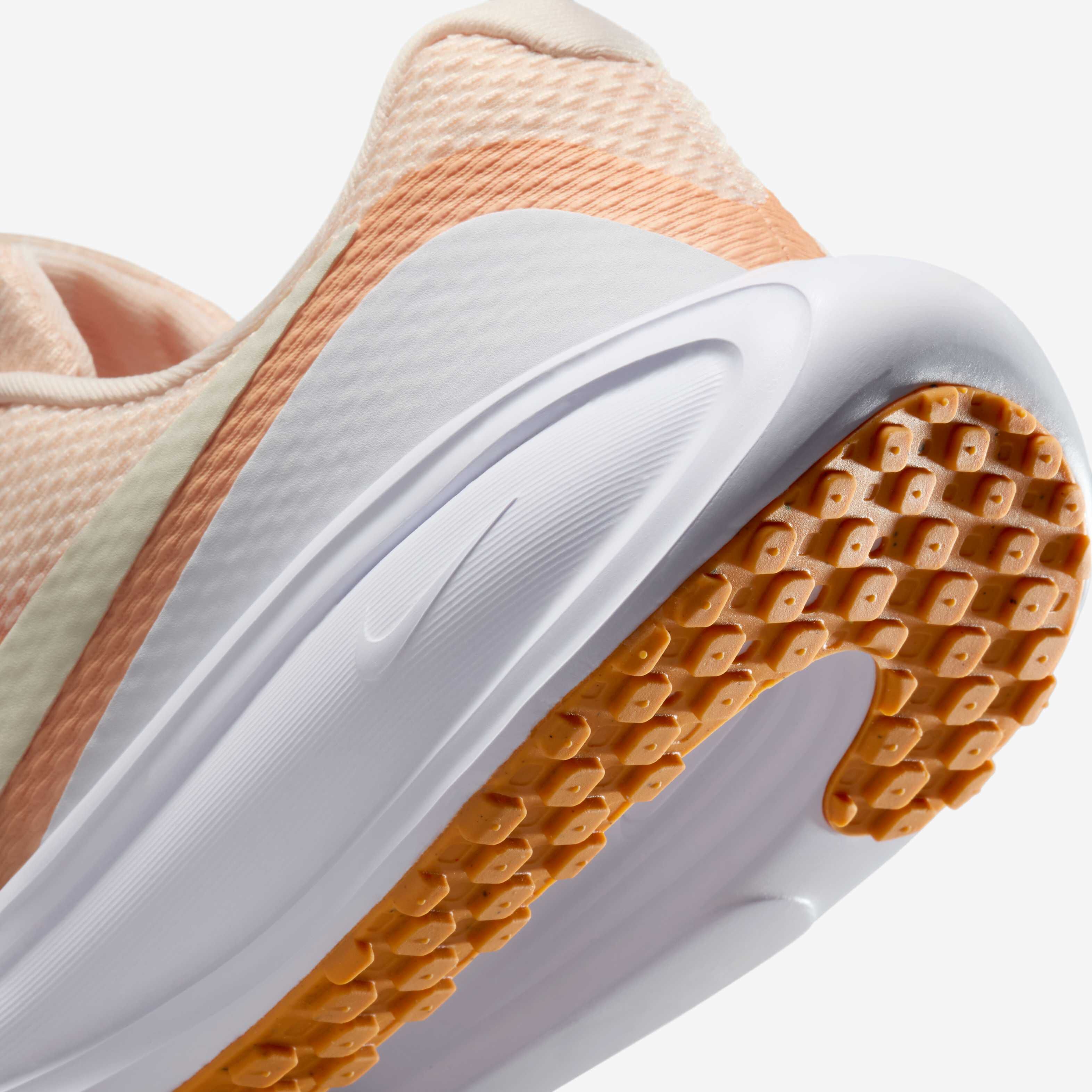 نايكي ريفلوشن 8 image number 7