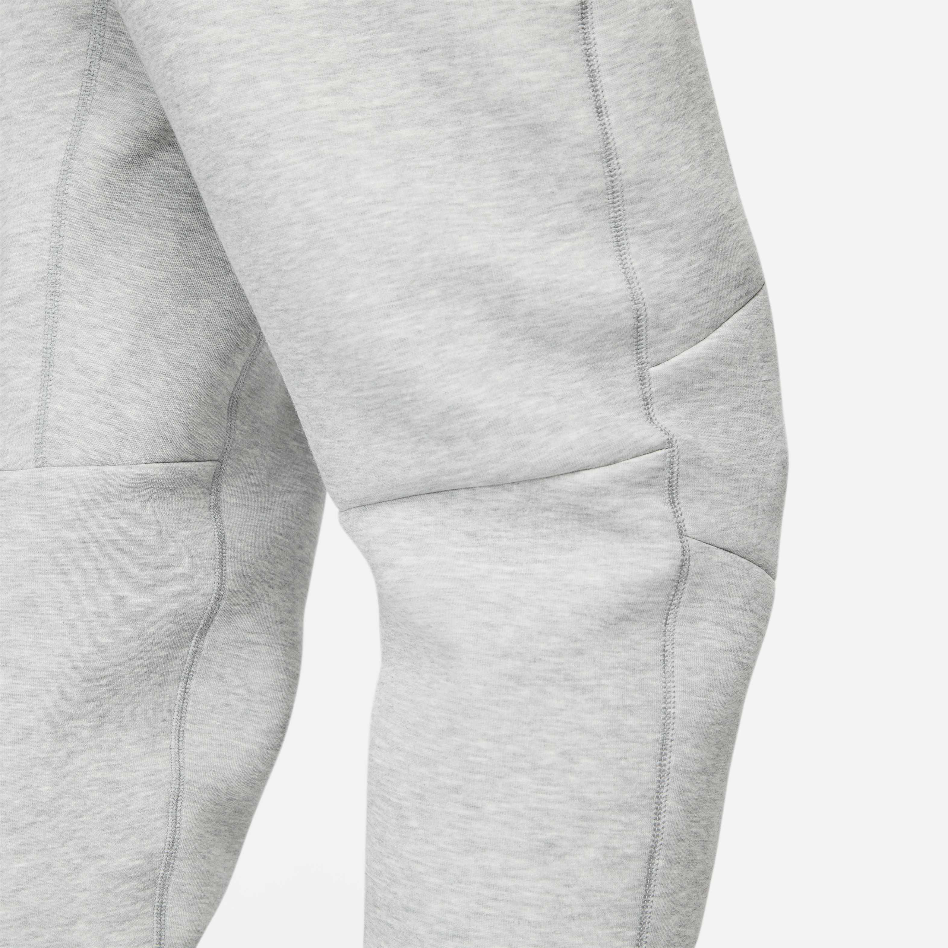 Nike Sportswear Tech Fleece image number 5