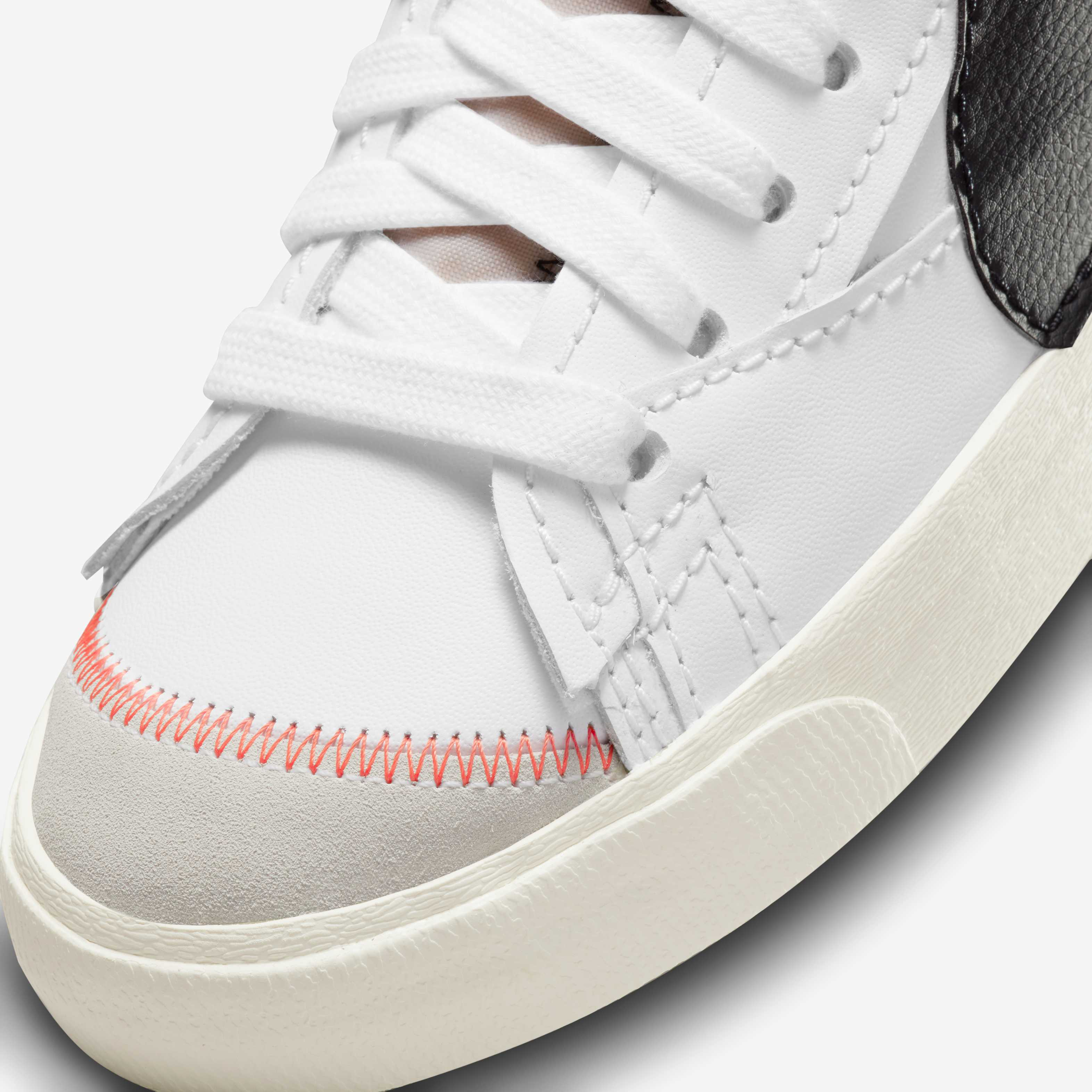 نايكي بليزر ميد'77 جامبو image number 7