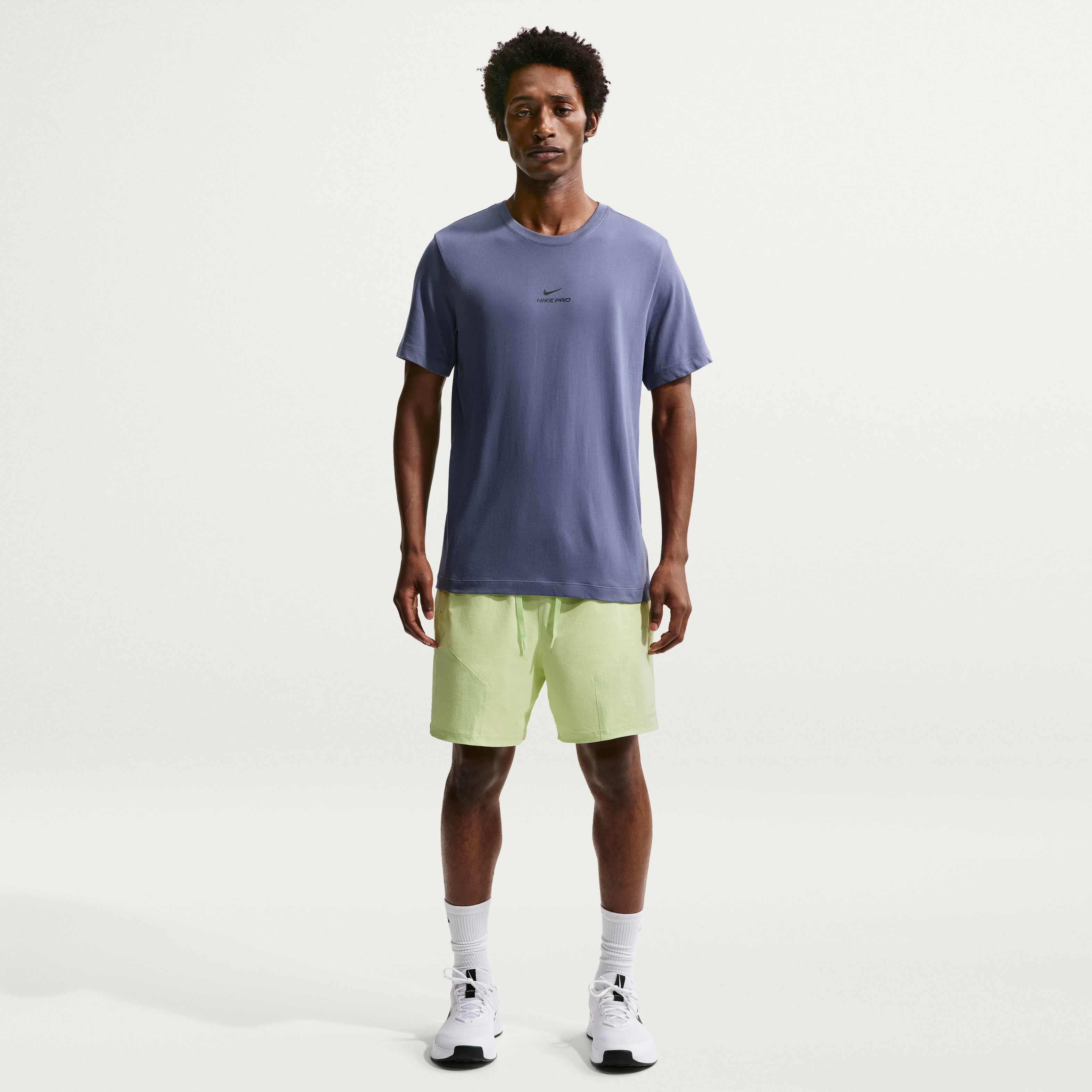 Nike Pro Training image number 0