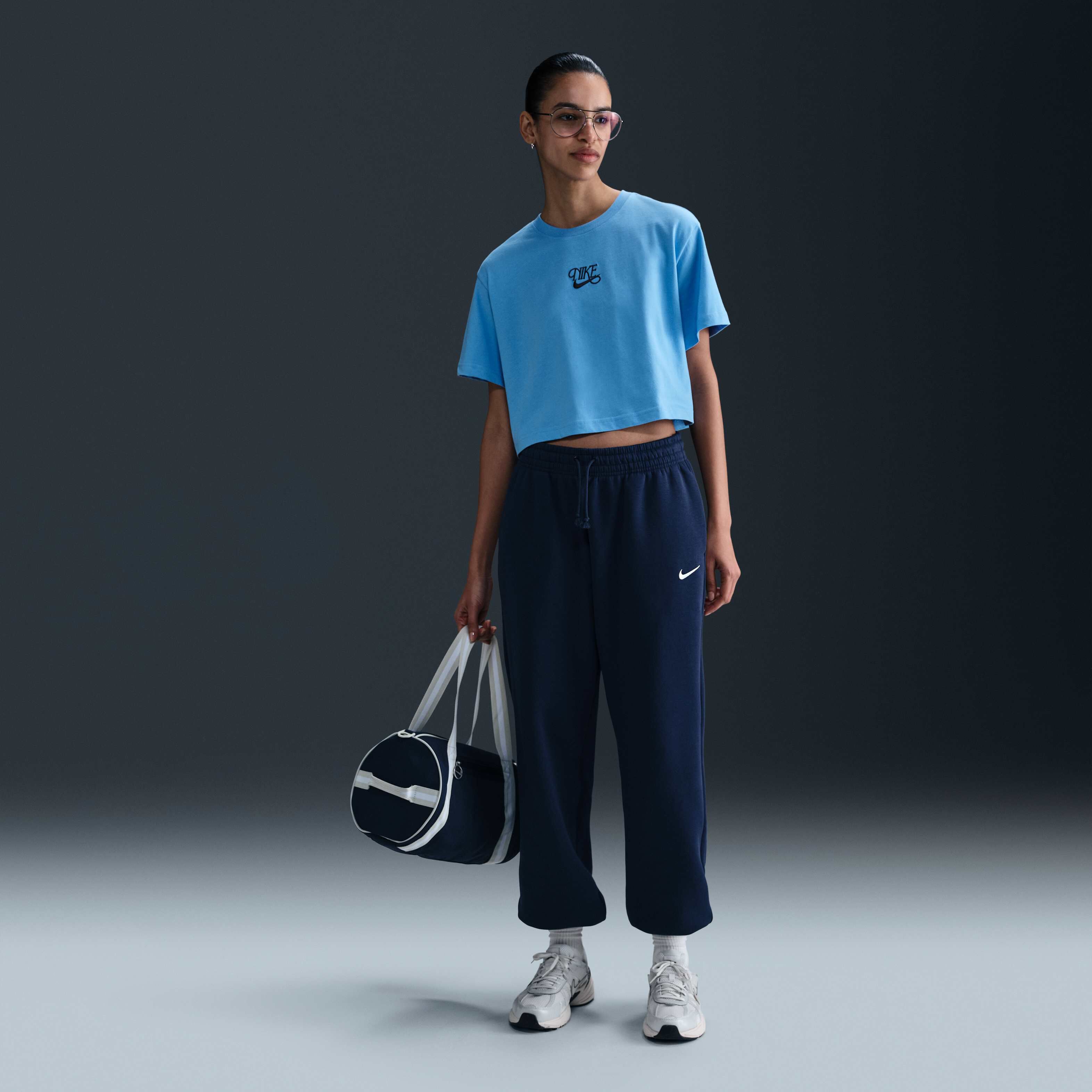 Nike Sportswear image number 3