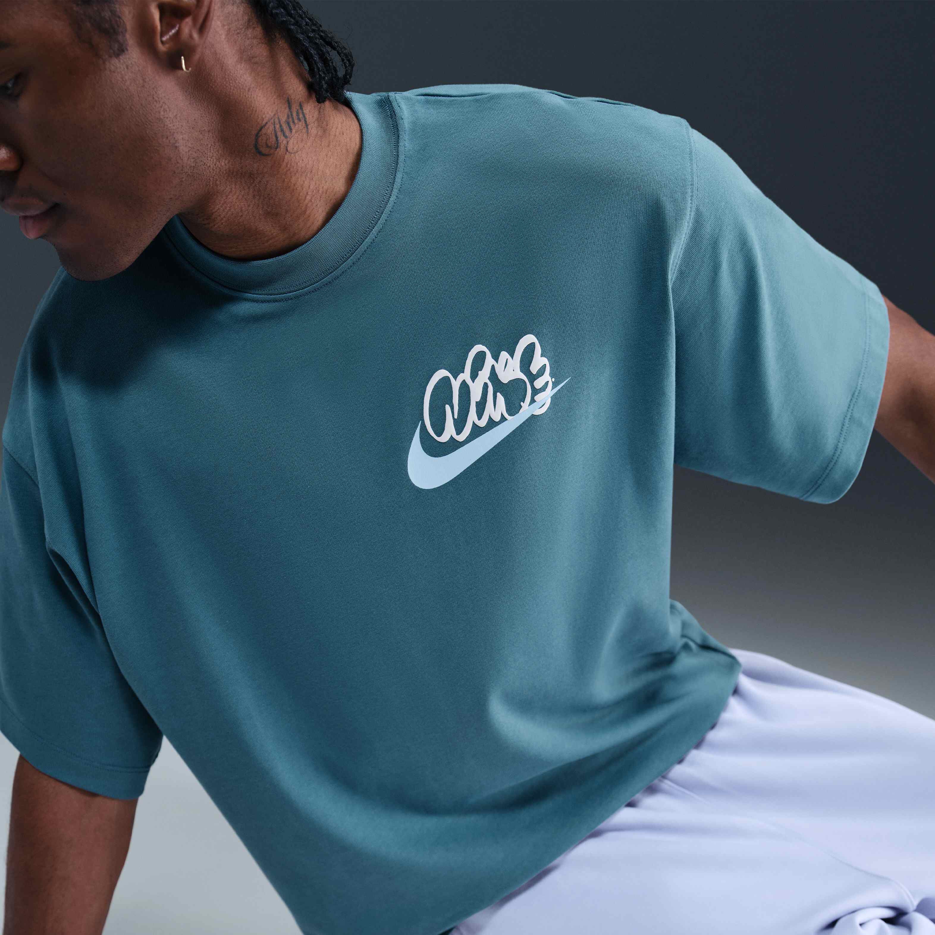 نايكي سولو سووش image number 2