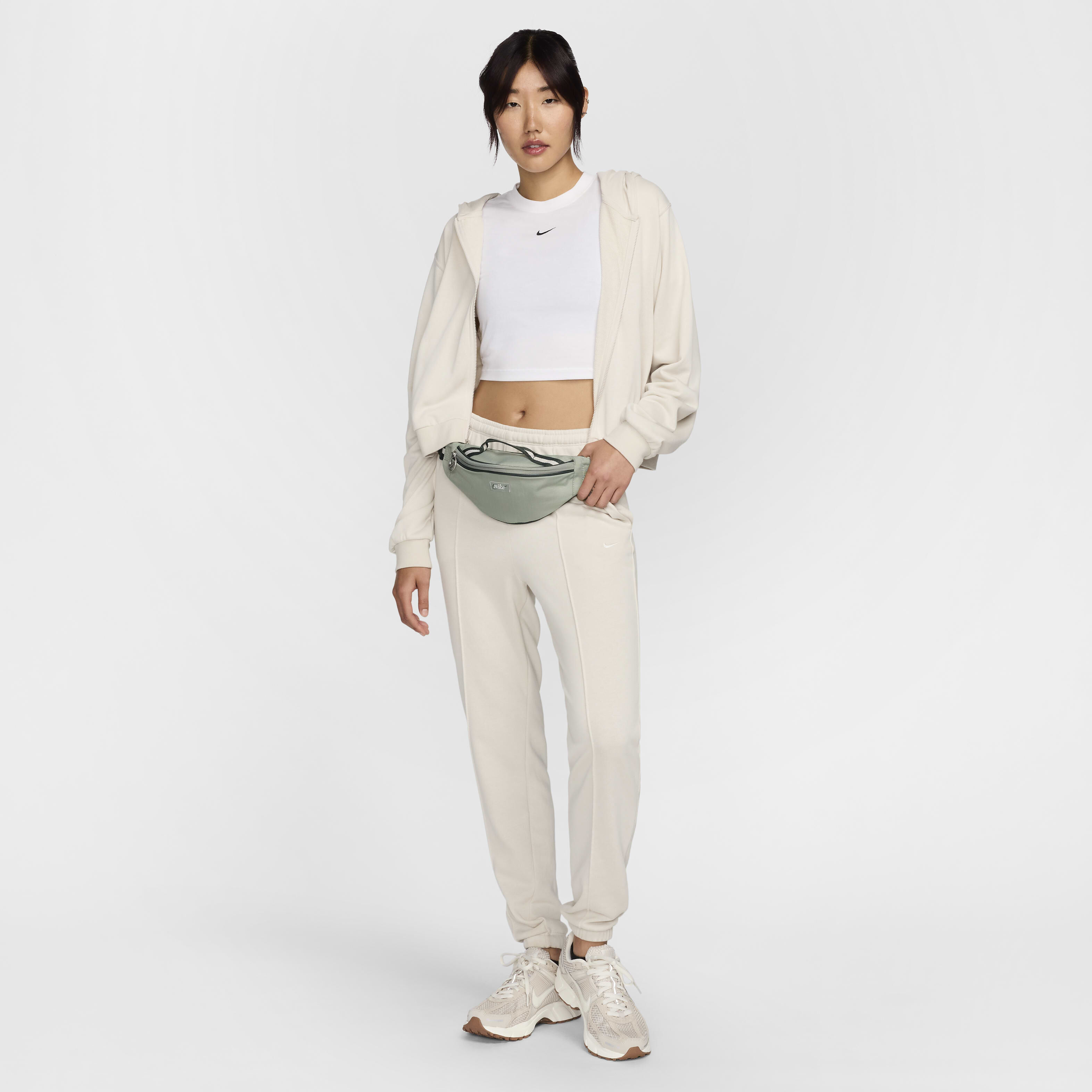 Nike Heritage image number 7