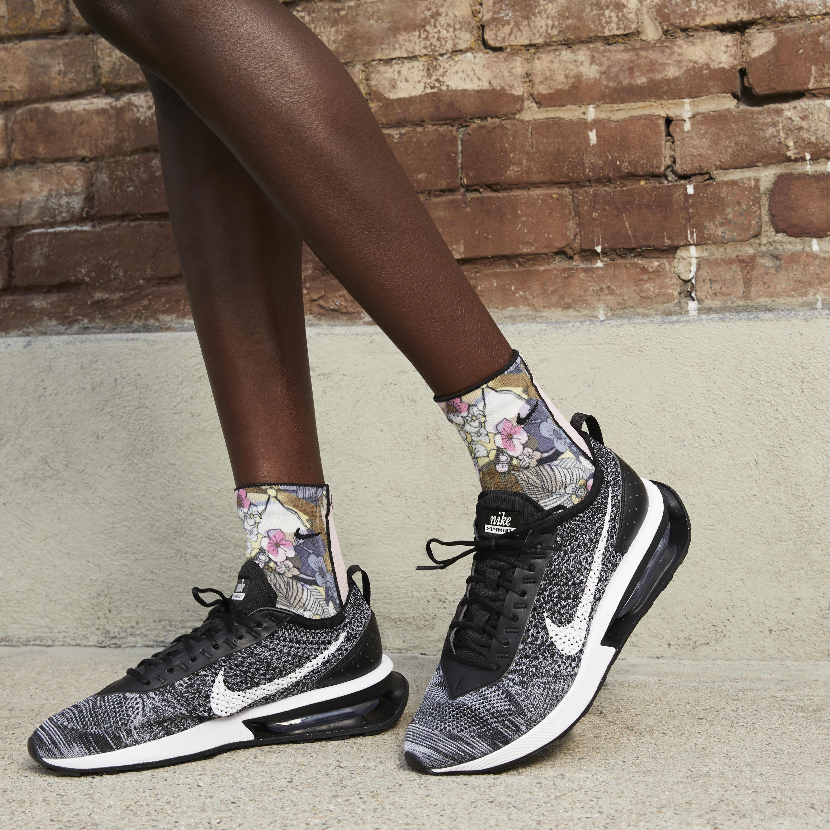 Nike women's air max flyknit running shoes outlet